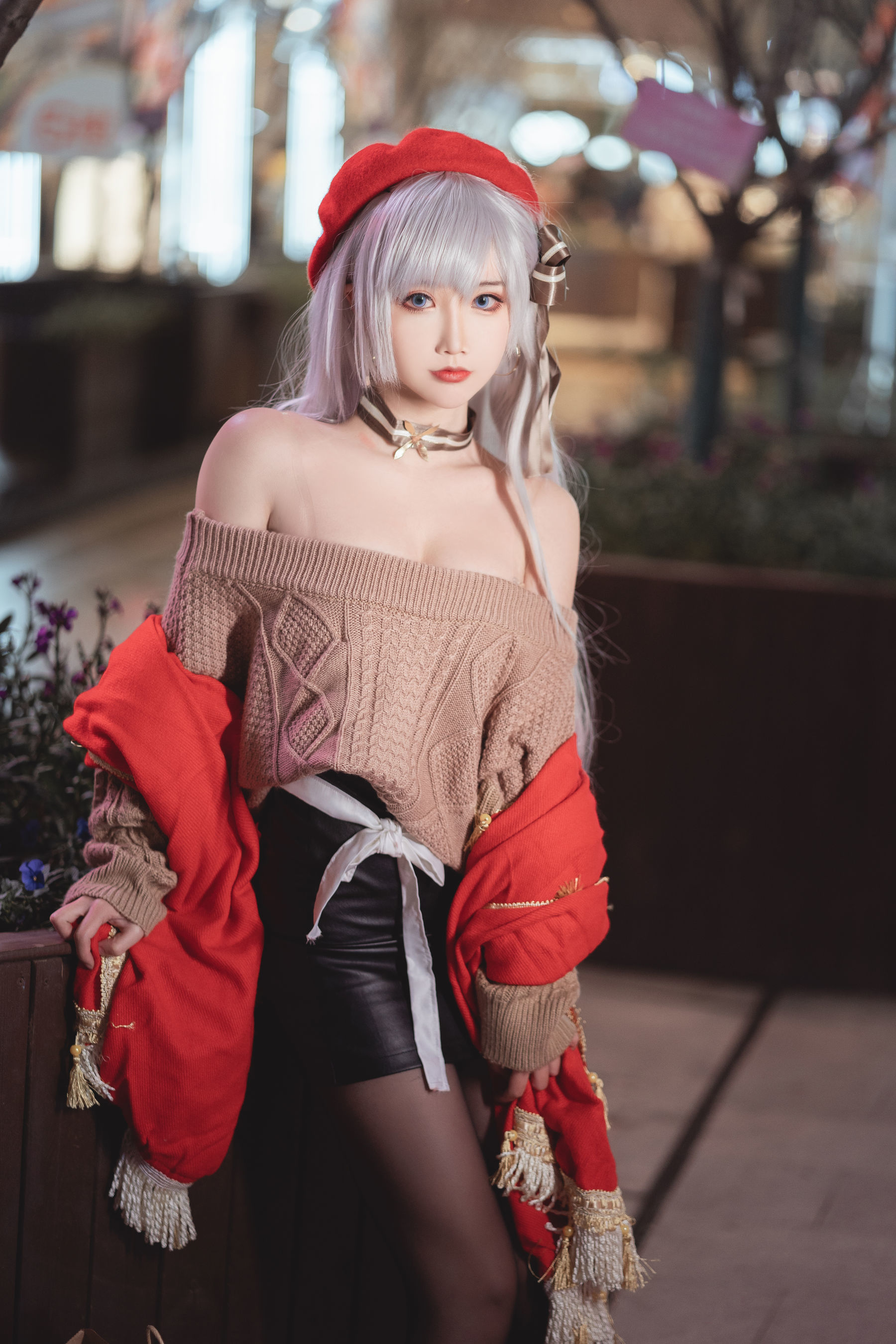 Internet Celebrity Coser Photobook] Cute Popular Coser Mianbing Xianer - Christmas Befa