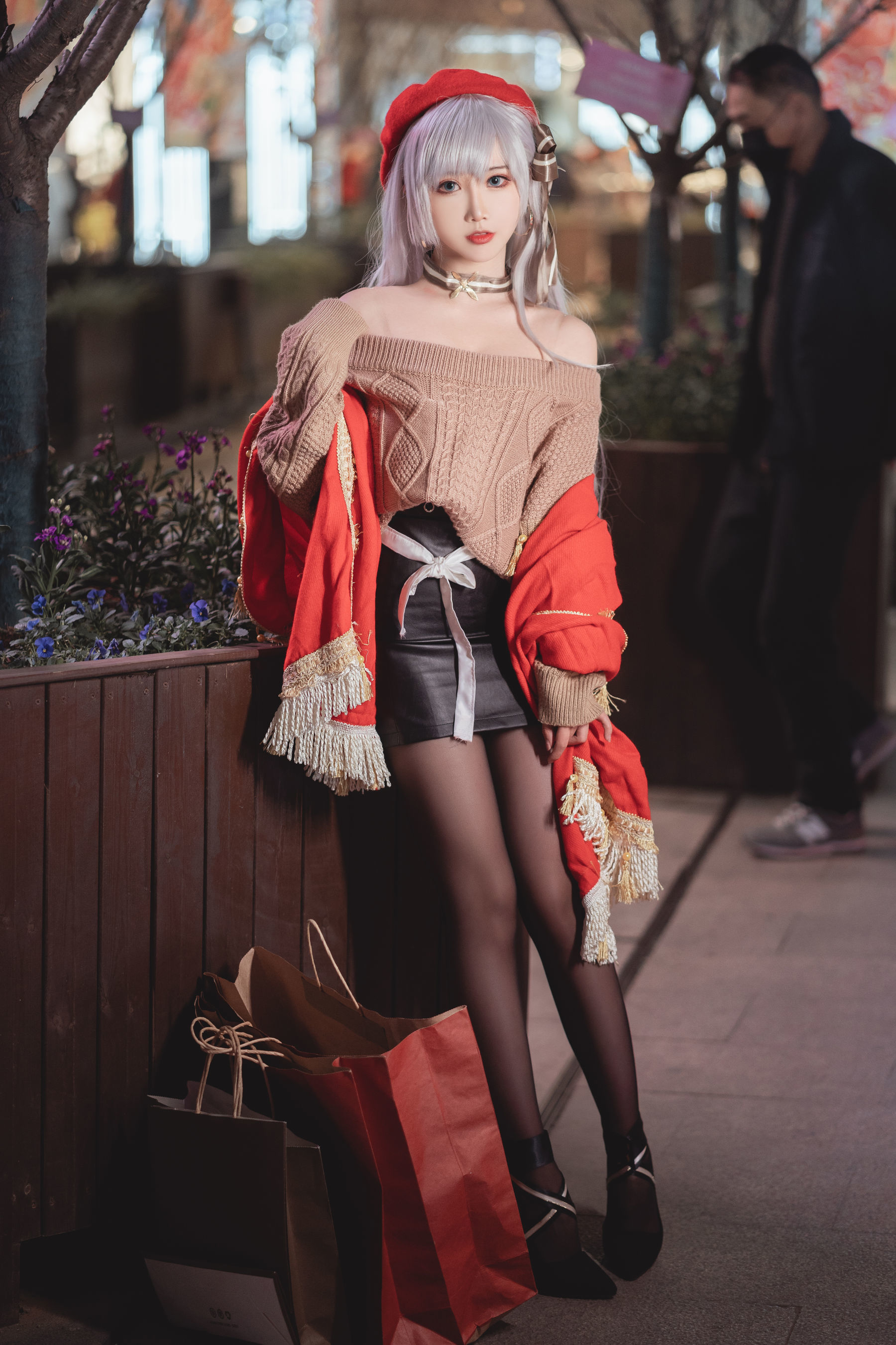 Internet Celebrity Coser Photobook] Cute Popular Coser Mianbing Xianer - Christmas Befa