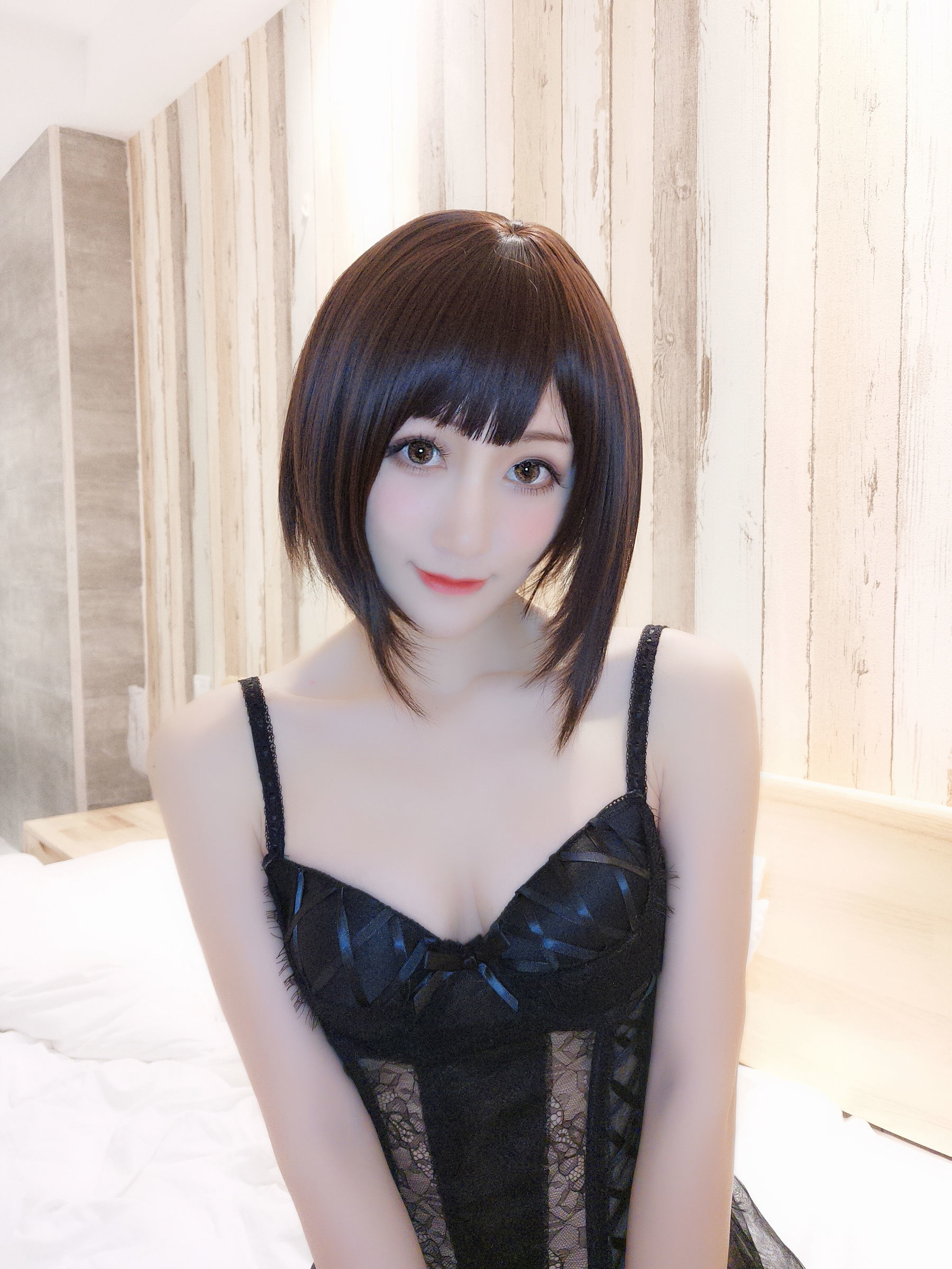 Internet Celebrity Coser Photobook] Mu Zhi Ben Guo - Black Erotic Lingerie