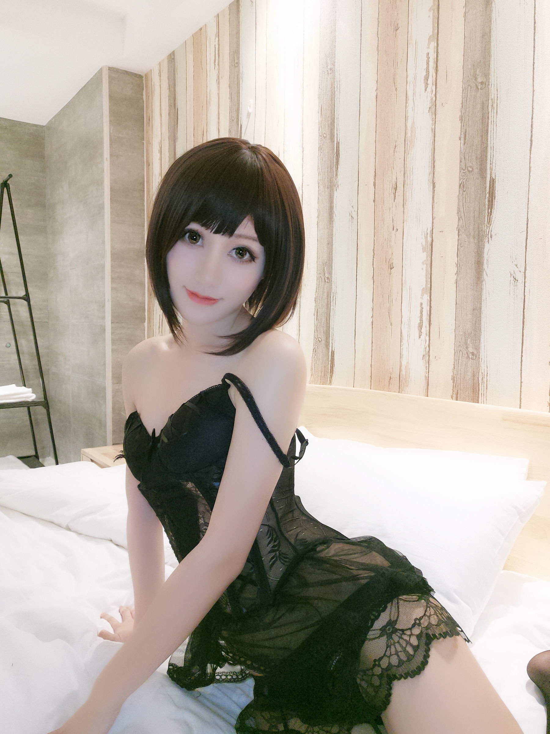 Internet Celebrity Coser Photobook] Mu Zhi Ben Guo - Black Erotic Lingerie