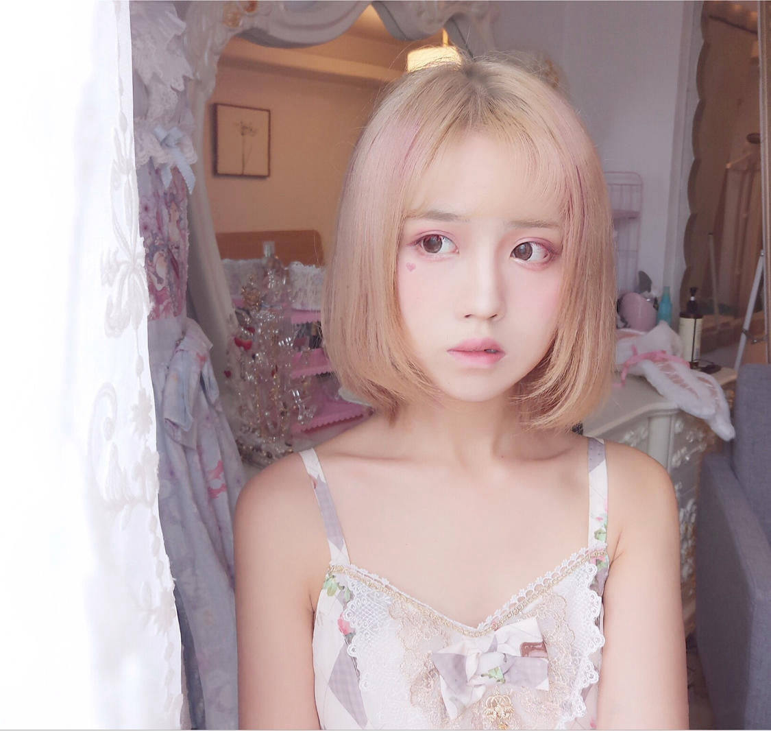 網紅COSER寫真] 次元少女念雪ww - 白色長筒過膝襪