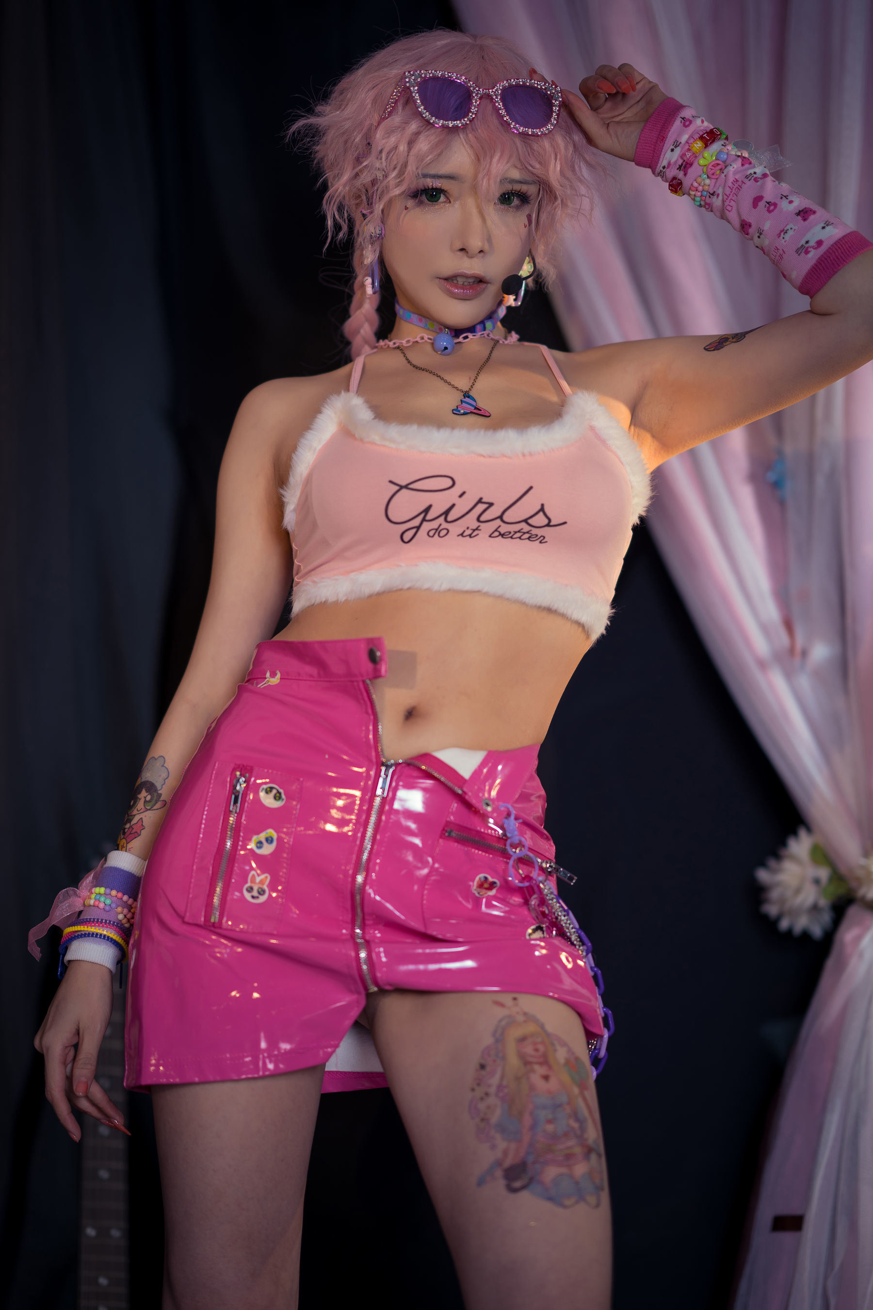 Ảnh COSER của Net Red] Thu và Corgi (Hạ Tiểu Thu Thu Thu) - Idol Nhỏ