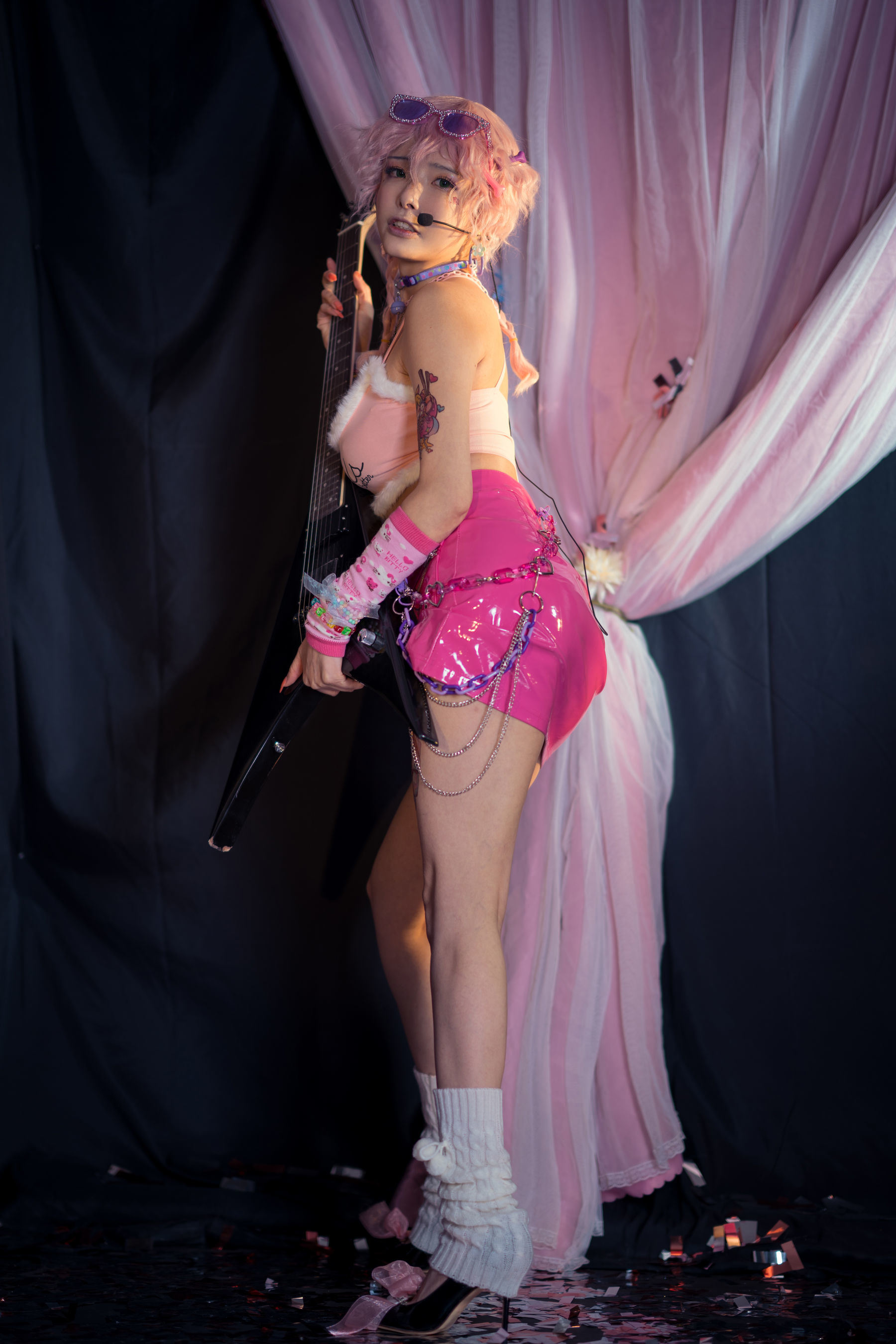 Ảnh COSER của Net Red] Thu và Corgi (Hạ Tiểu Thu Thu Thu) - Idol Nhỏ