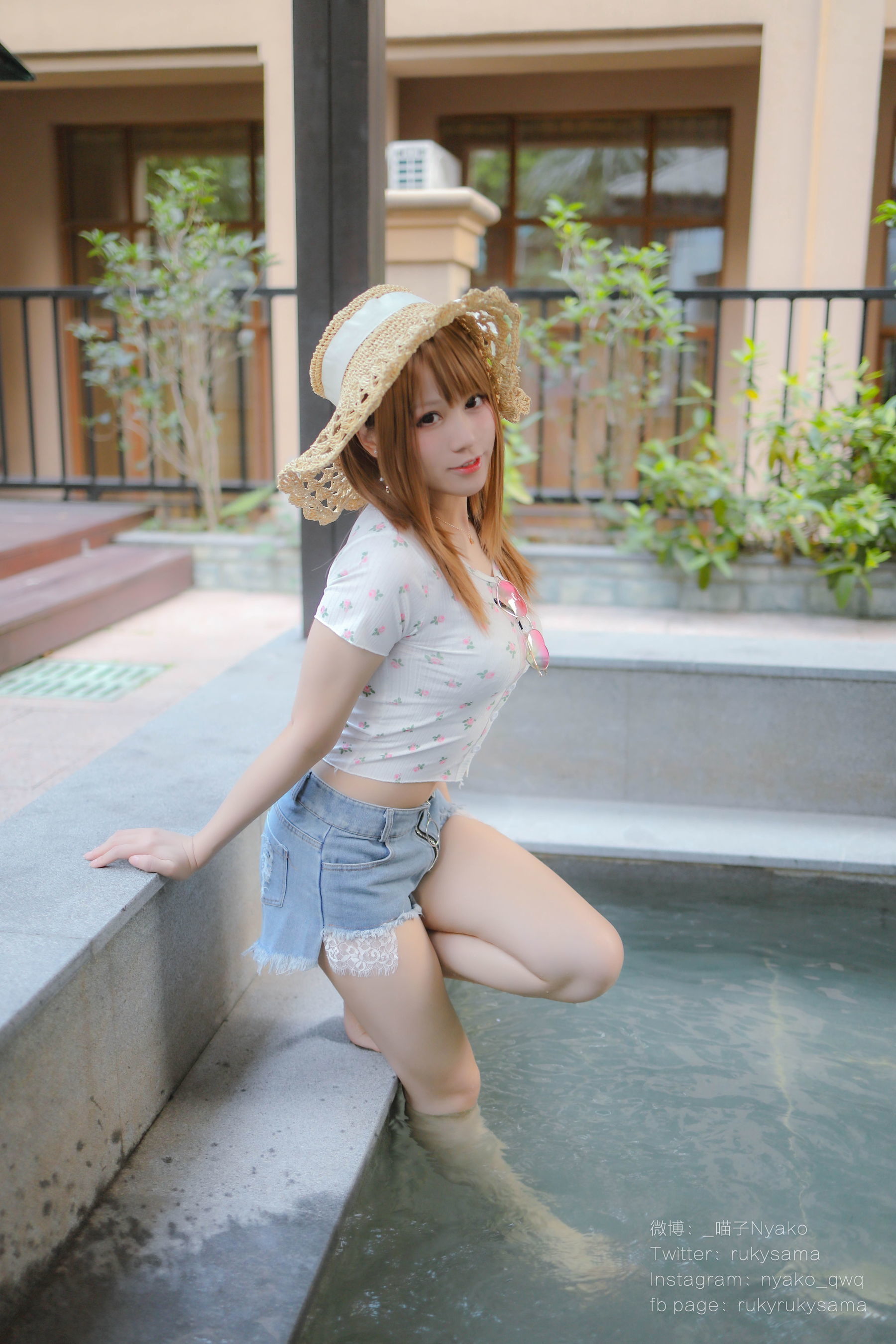 Ảnh net hồng cosplay] Cô gái dễ thương Nyako Meowzi - Du lịch suối nước nóng