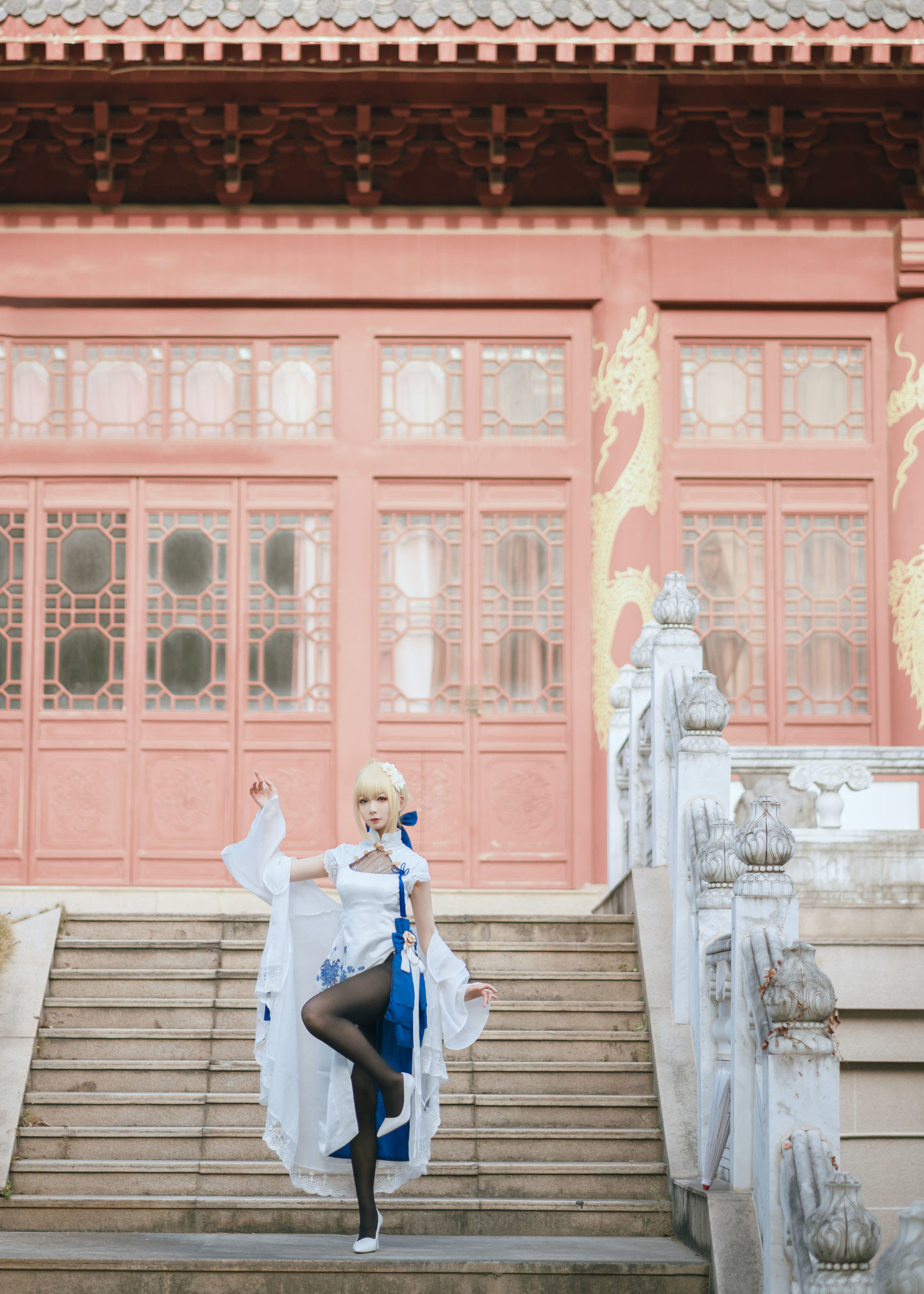 Tập ảnh COSER của ngôi sao mạng] Blogger anime Phong Giang Giang v - Saber Áo qipao