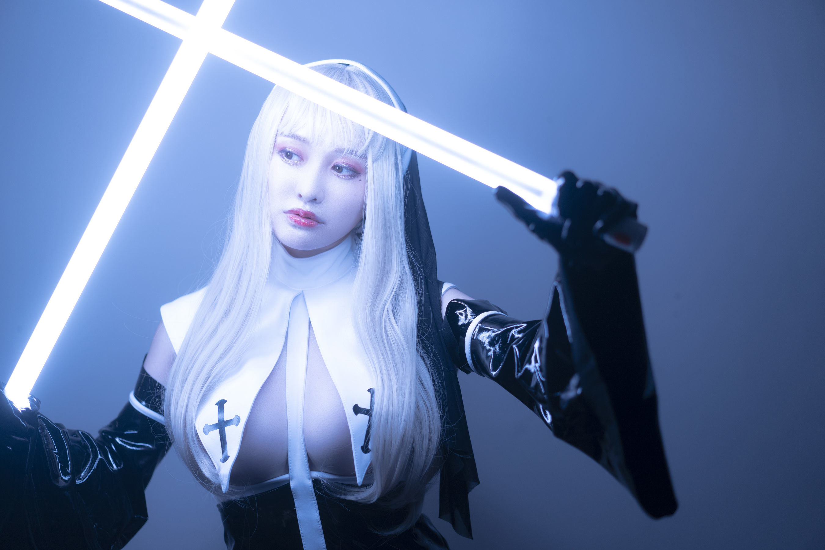 Internet Celebrity Coser Photobook] Anime Blogger Takes Off Tail Mizuki - Nun