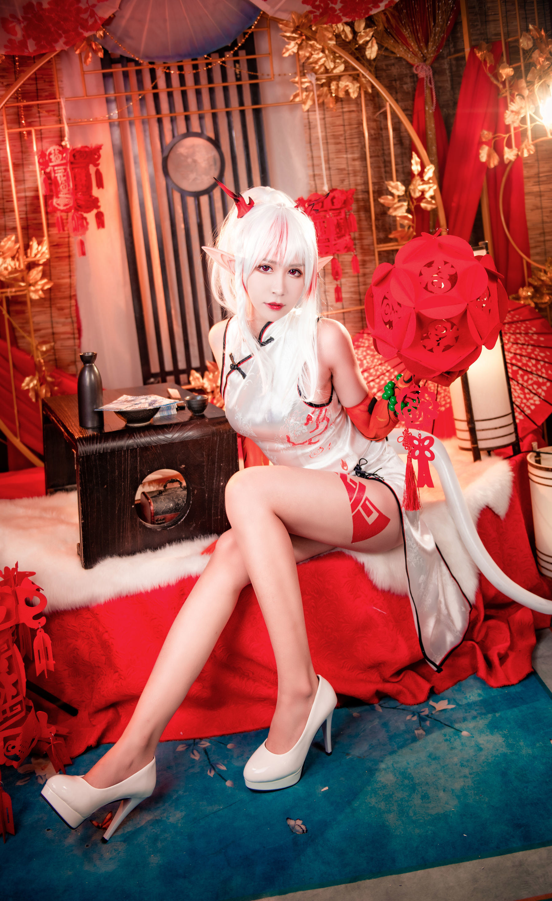 Bộ ảnh Net red Coser] Blogger Anime Ruan Yi_Fairy - Arknights Năm