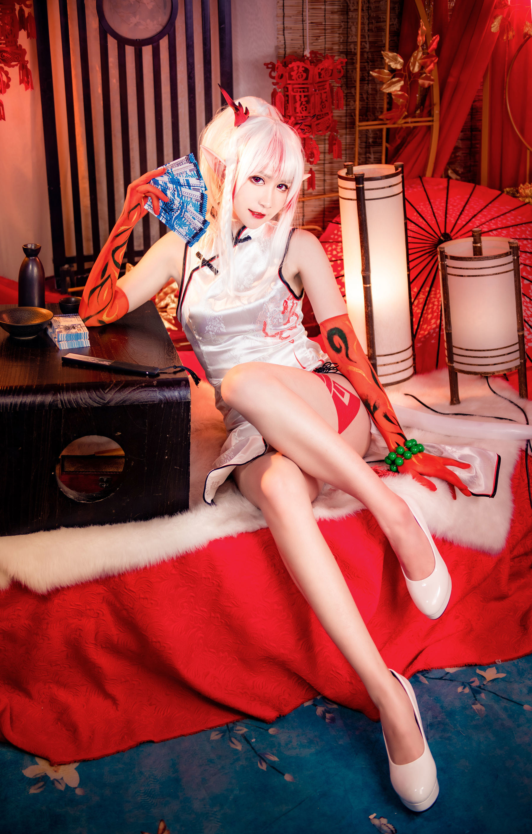 Bộ ảnh Net red Coser] Blogger Anime Ruan Yi_Fairy - Arknights Năm