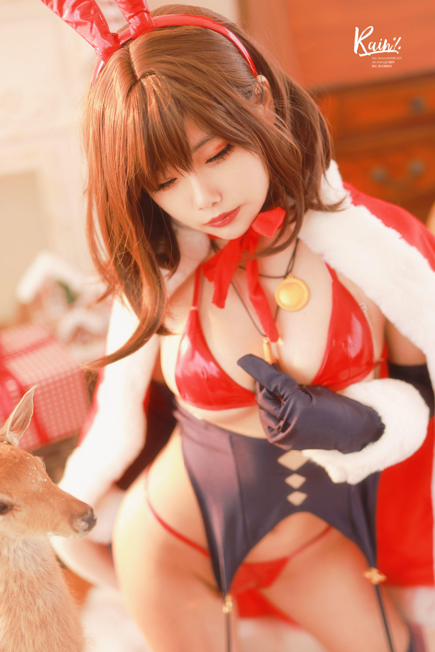 Internet Celebrity Cosplayer Photobook] Anime Blogger Rainight Xiao Yu - Christmas Rabbit