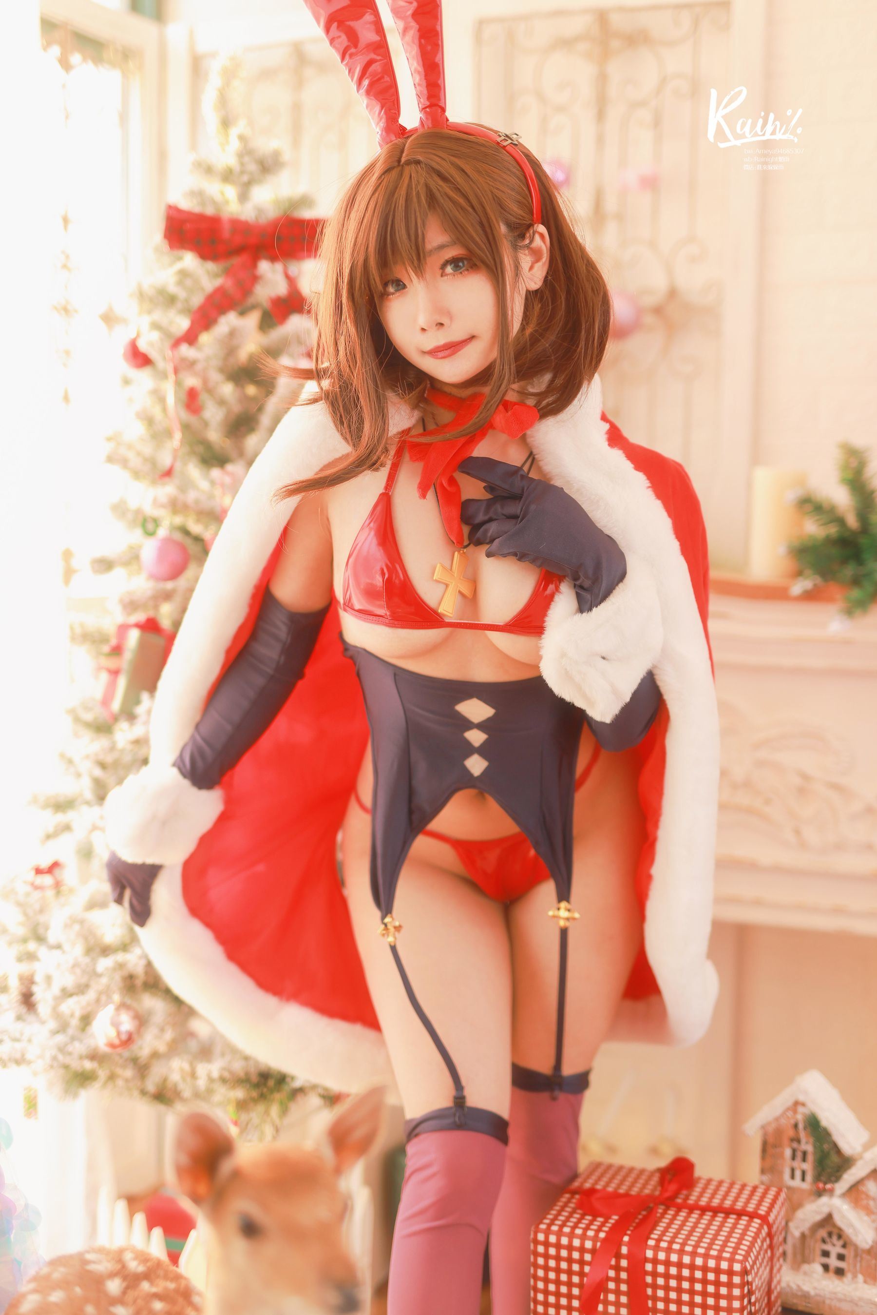Internet Celebrity Cosplayer Photobook] Anime Blogger Rainight Xiao Yu - Christmas Rabbit