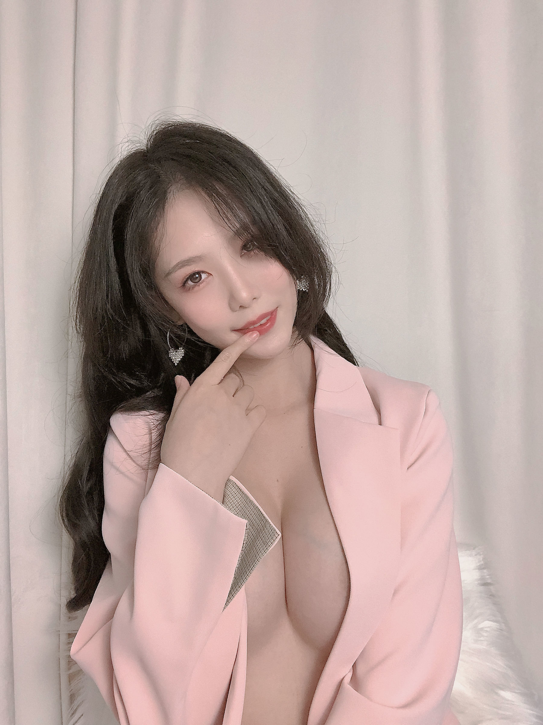 Internet Celebrity Coser Photo] Dou Niang - Li Shi Collection - Pink Suit