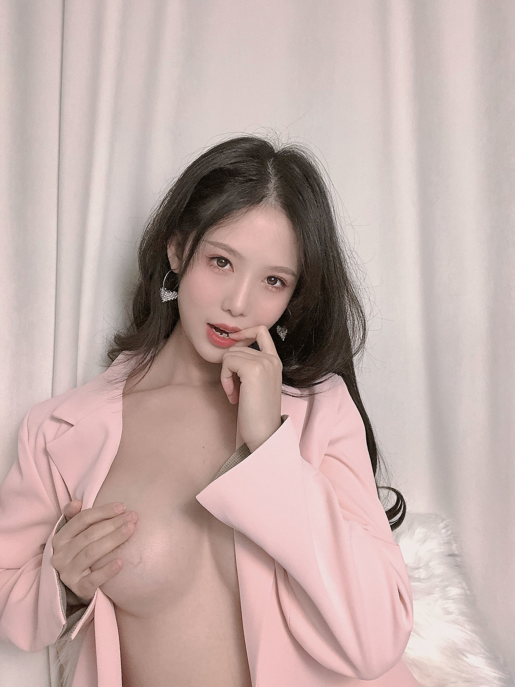 Internet Celebrity Coser Photo] Dou Niang - Li Shi Collection - Pink Suit
