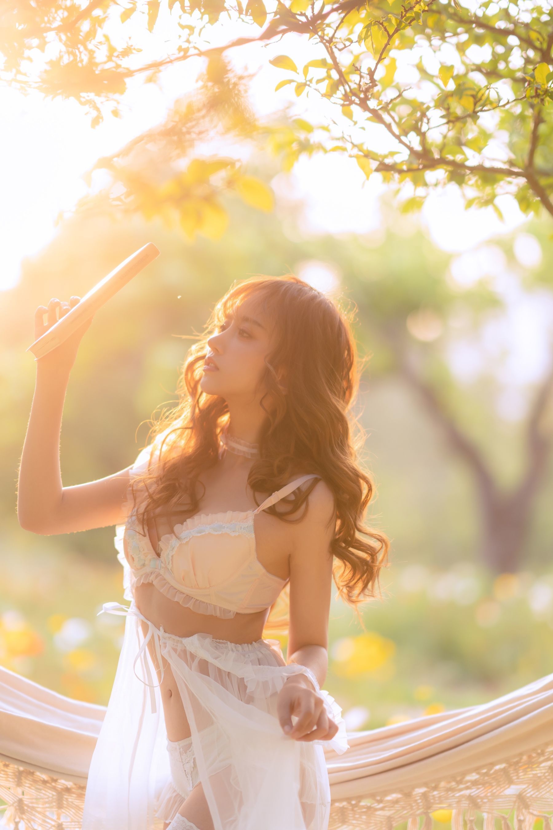 Internet Celebrity Coser Photobook] Douyu Mi Xian Xian Sama Photobook - Summer Limited Hammock