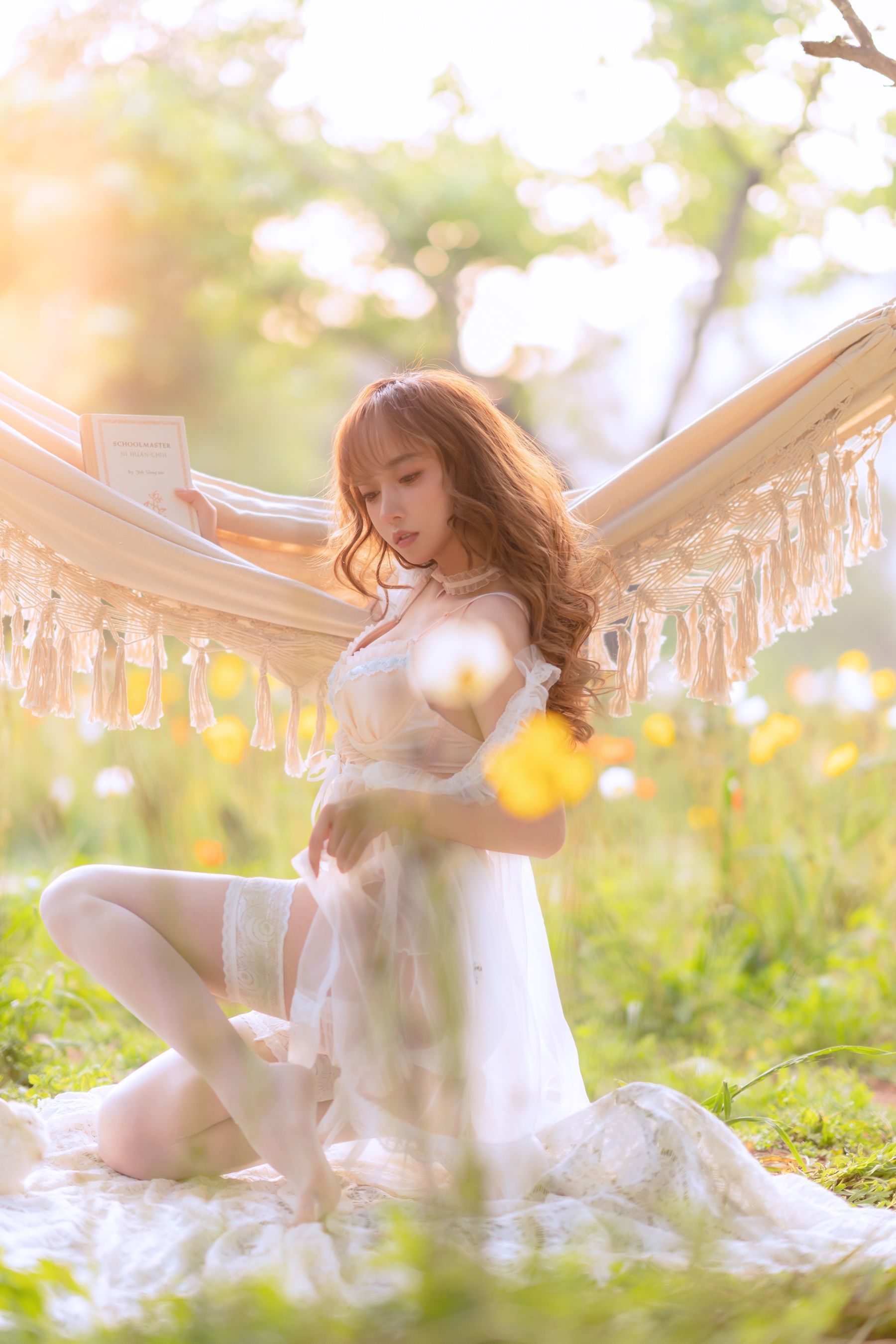 Internet Celebrity Coser Photobook] Douyu Mi Xian Xian Sama Photobook - Summer Limited Hammock