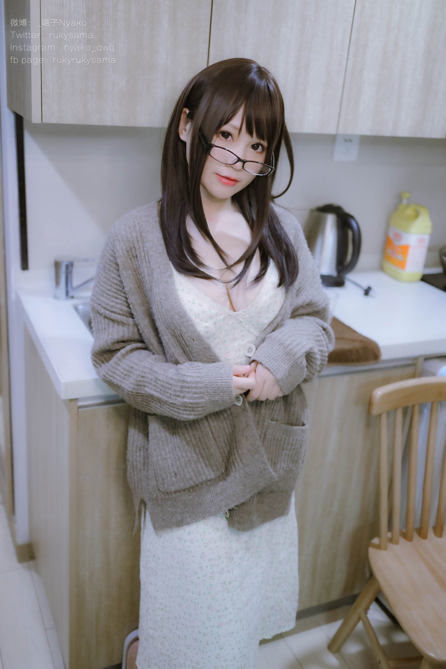 Internet Celebrity Cosplayer Photobook] Cute Girl Nyako - Living Together with My Delusional Girlfriend: Casual Clothes Series