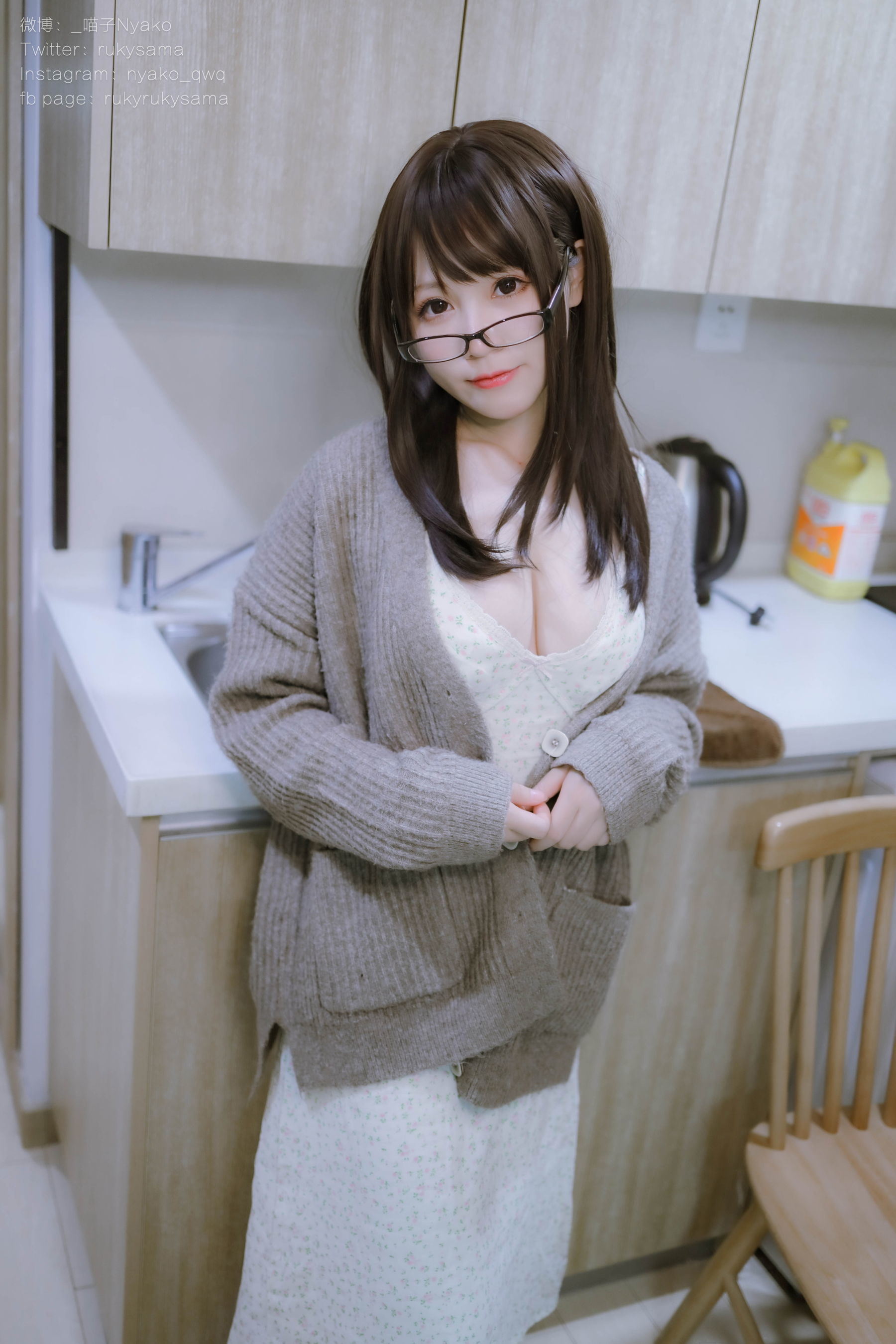 Internet Celebrity Cosplayer Photobook] Cute Girl Nyako - Living Together with My Delusional Girlfriend: Casual Clothes Series