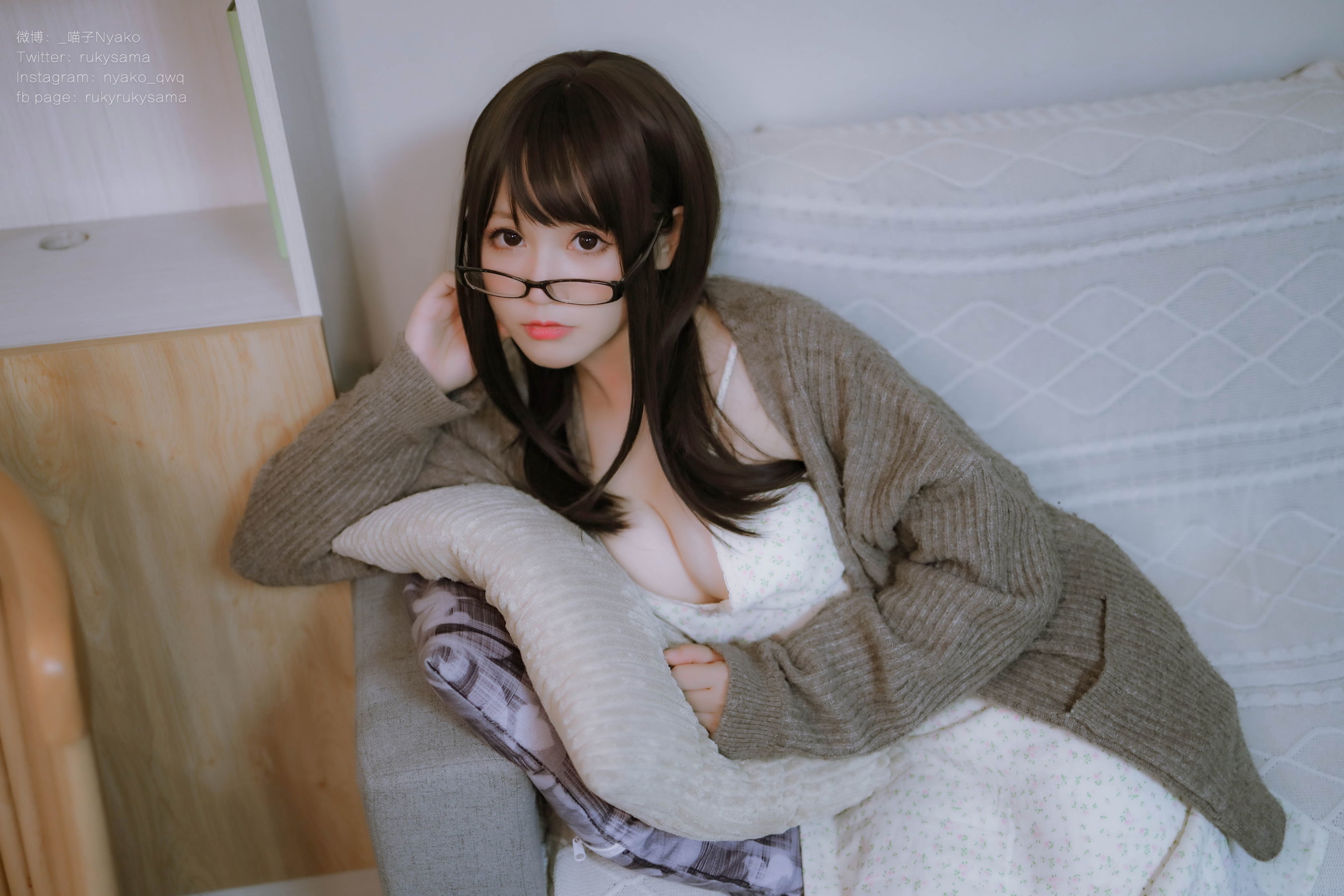 Internet Celebrity Cosplayer Photobook] Cute Girl Nyako - Living Together with My Delusional Girlfriend: Casual Clothes Series