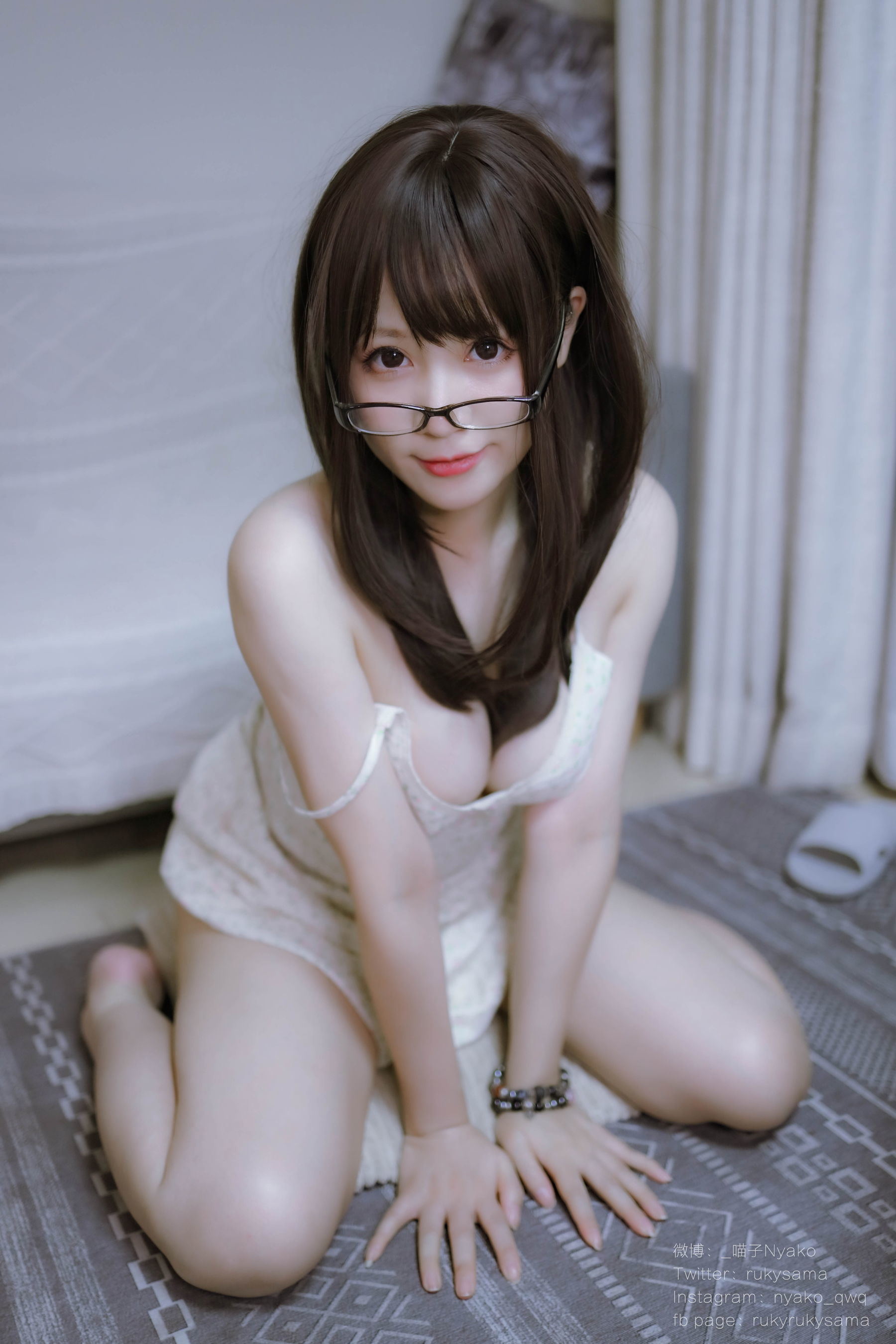 Bộ ảnh COSER nổi tiếng mạng] Cô nàng dễ thương Nyako Meowzi - Cuộc sống đồng cư với bạn gái tưởng tượng: Phiên bản trang phục thường ngày