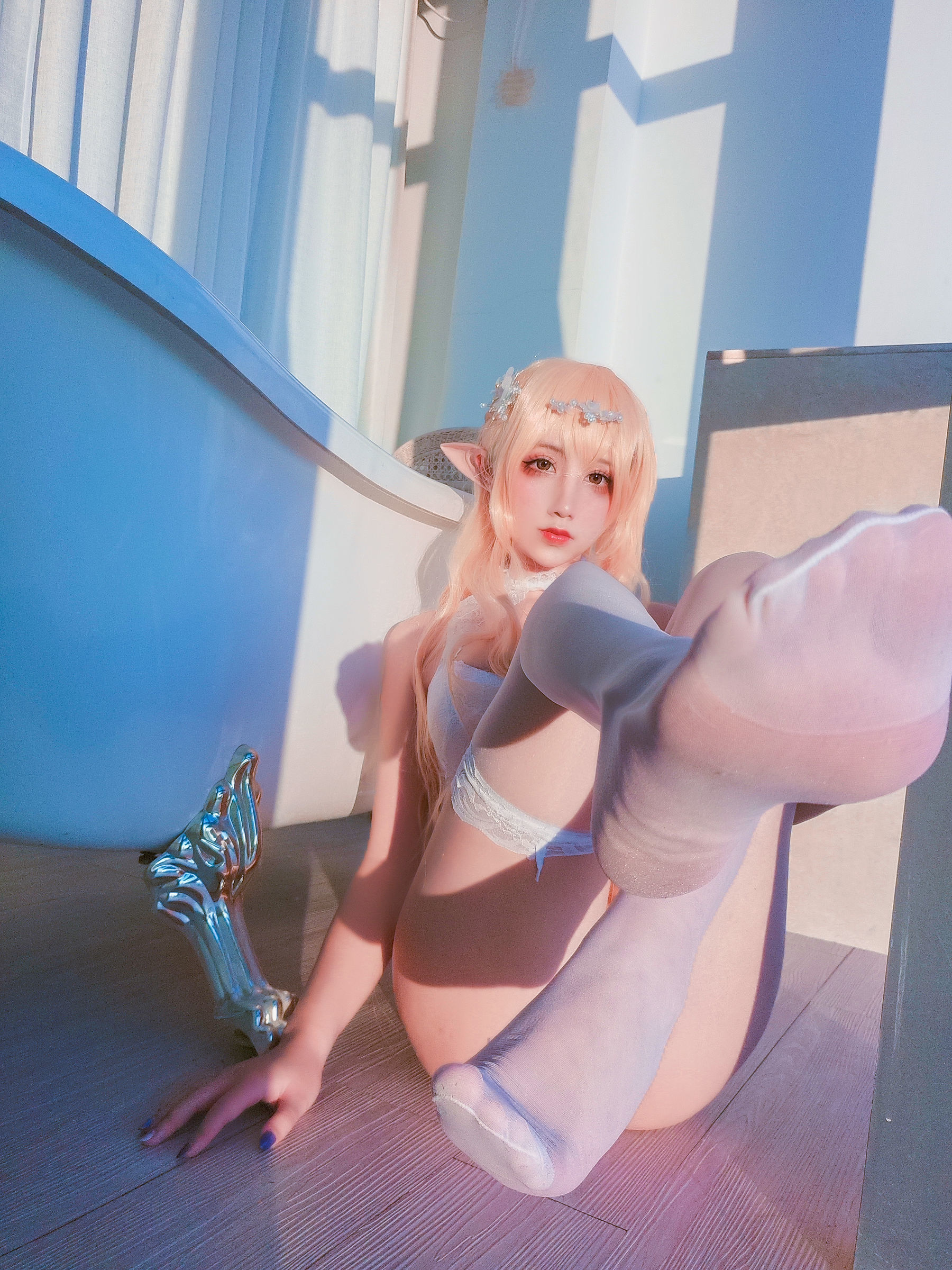 Internet Celebrity Coser Photobook] Anime Blogger Jiu Qu Jean - The Elf's Habitat