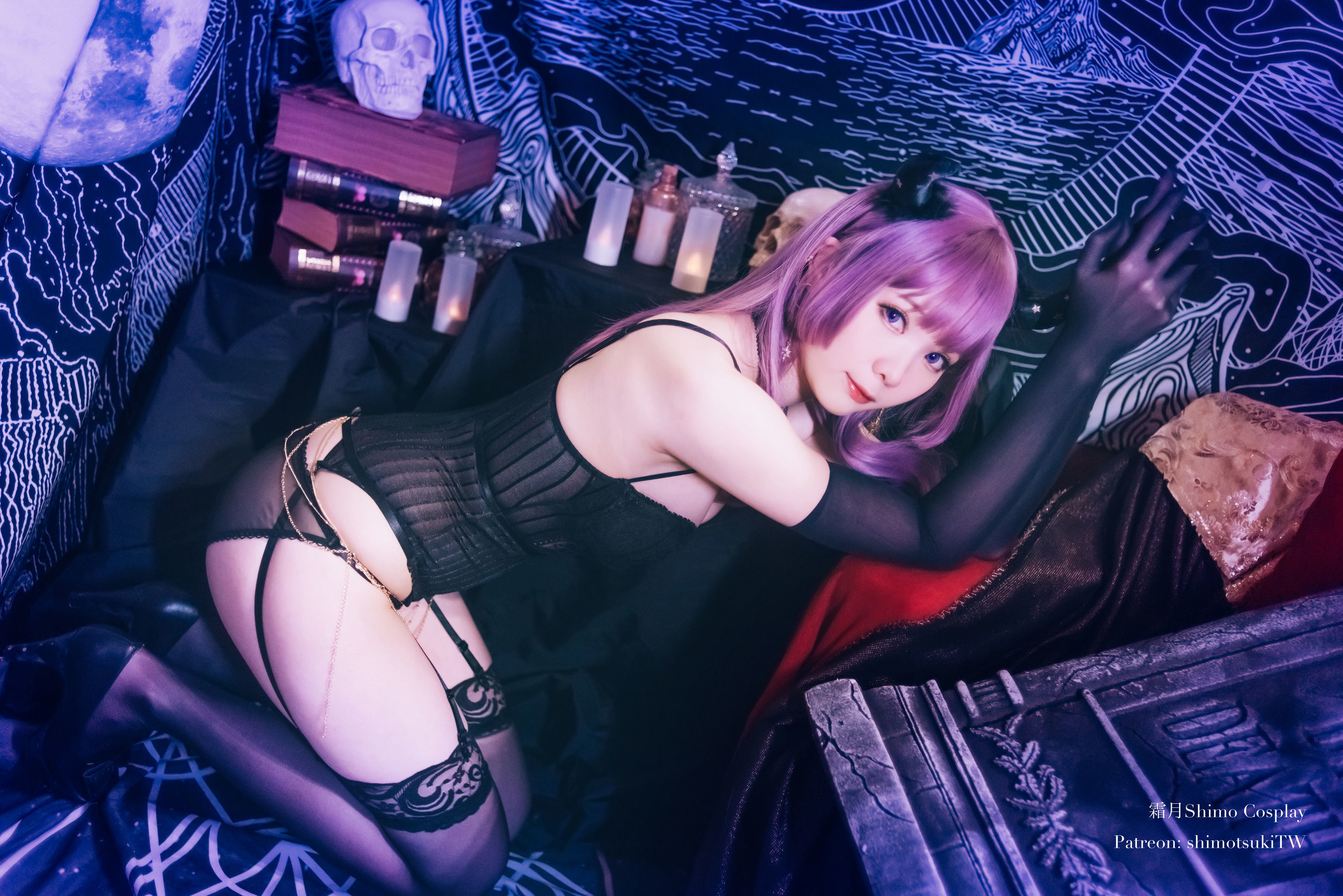 Internet Celebrity COSER Photobook] Weibo Girl Shuang Yue shimo - Underwear