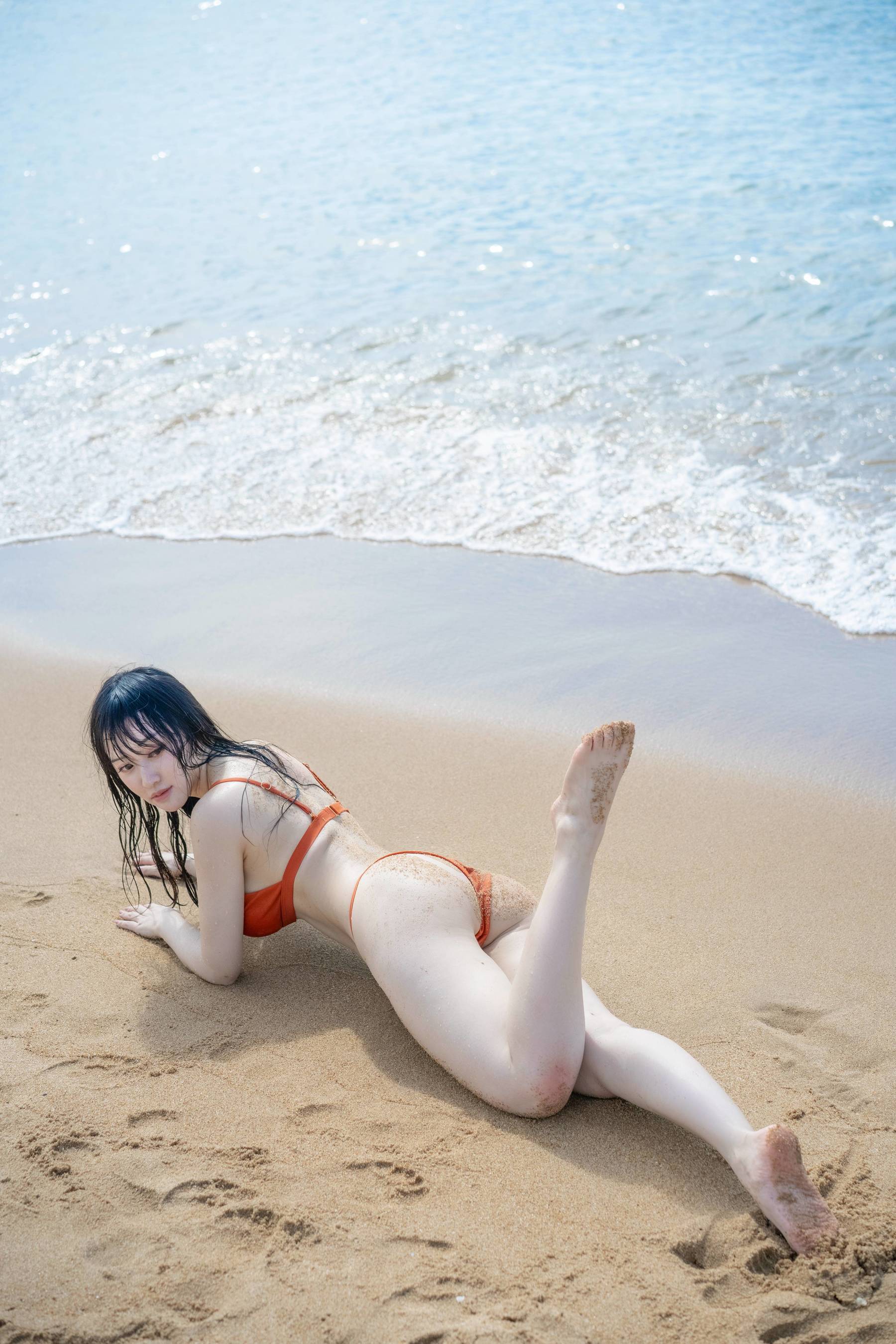 網紅COSER寫真] 動漫博主脫尾巴美月 - 沙灘