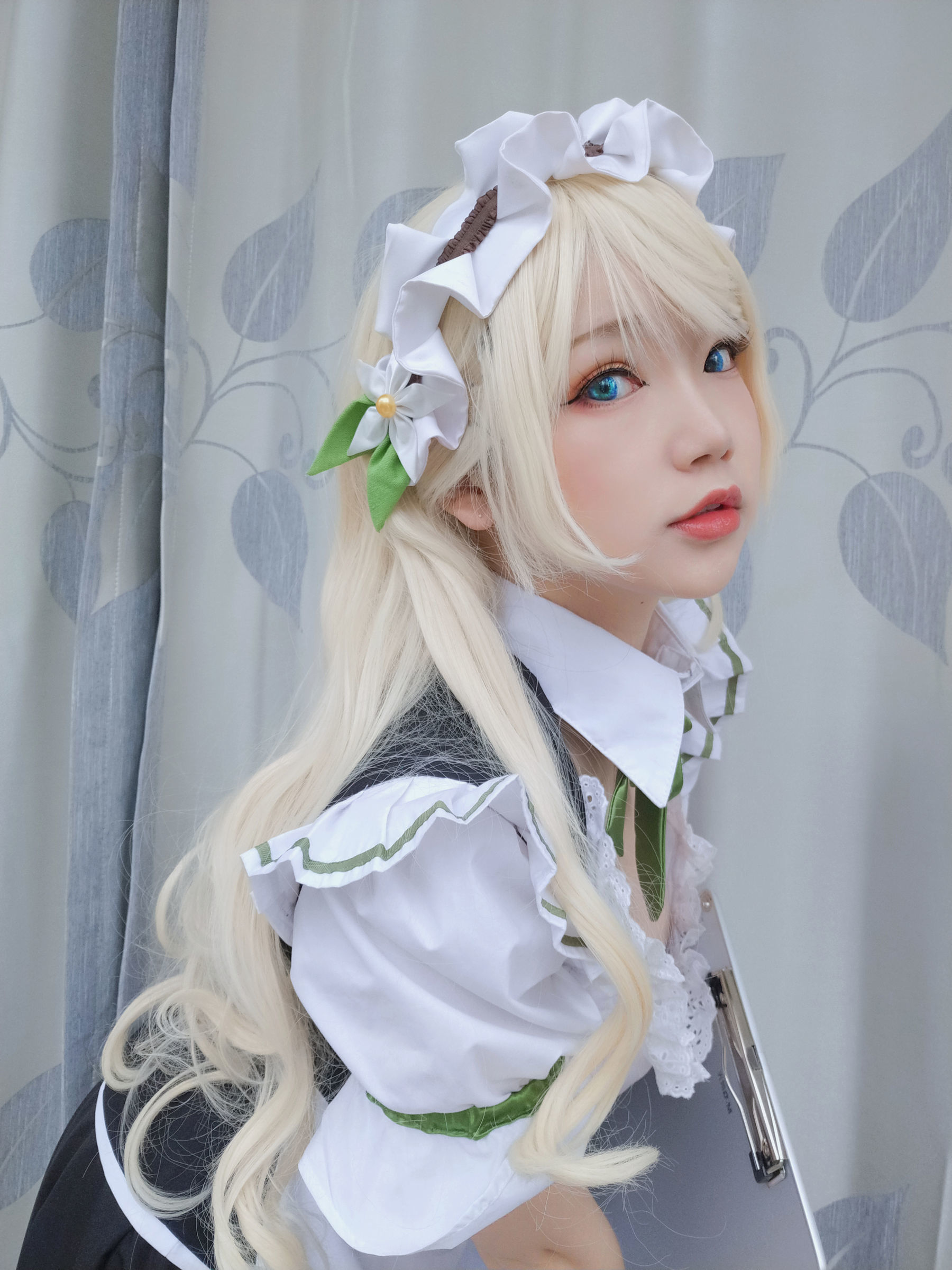 Internet Celebrity Cosplayer Photobook] Anime Blogger Xue Qing Astra - Maid