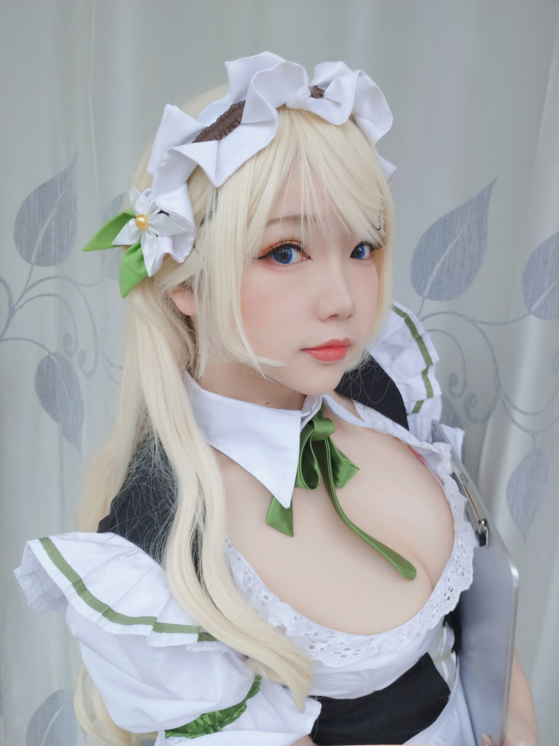 Internet Celebrity Cosplayer Photobook] Anime Blogger Xue Qing Astra - Maid