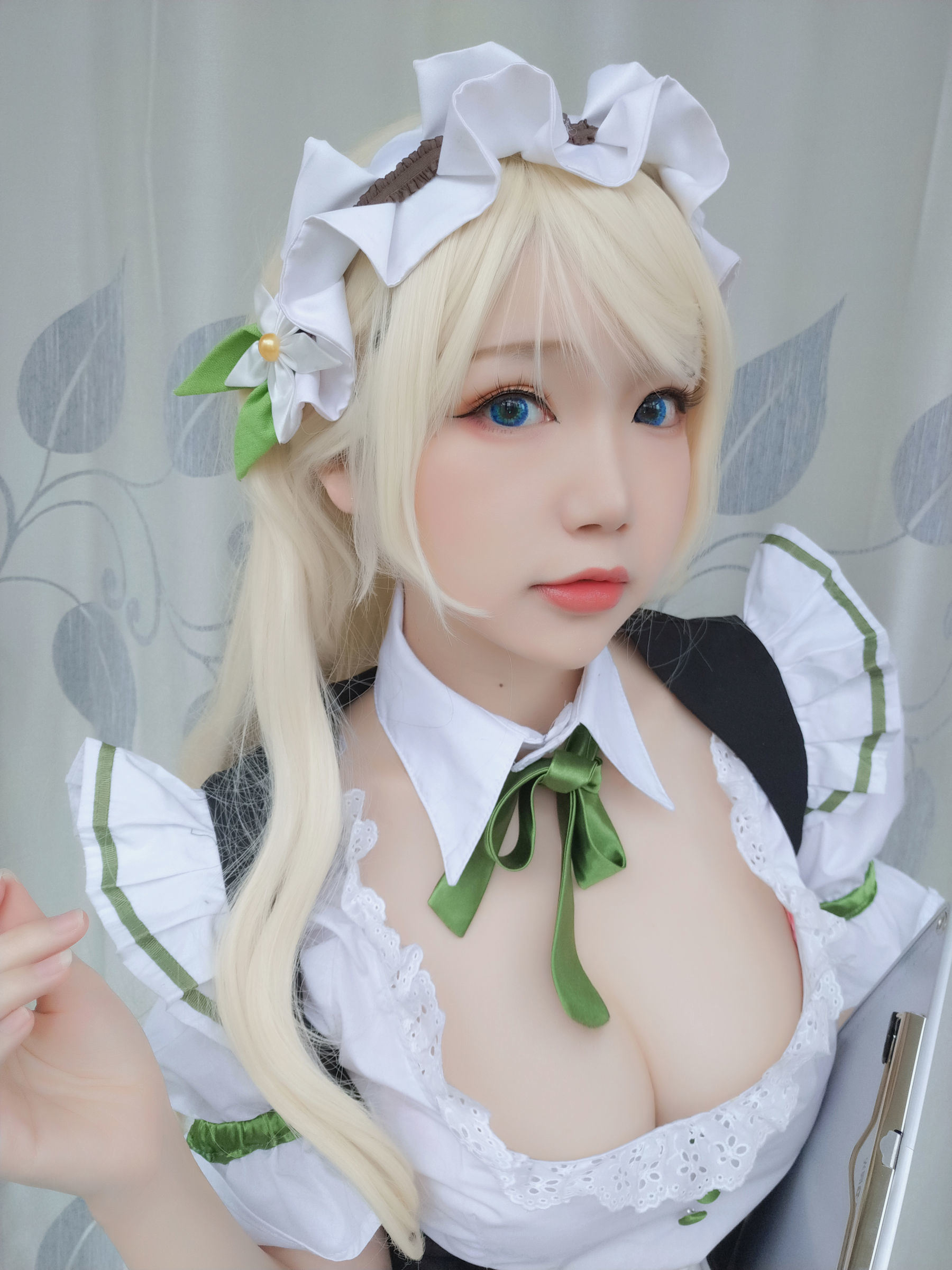 Internet Celebrity Cosplayer Photobook] Anime Blogger Xue Qing Astra - Maid
