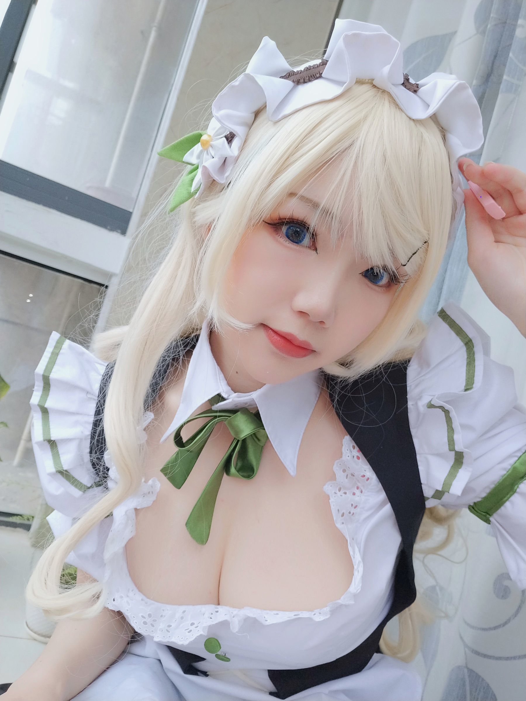 Internet Celebrity Cosplayer Photobook] Anime Blogger Xue Qing Astra - Maid