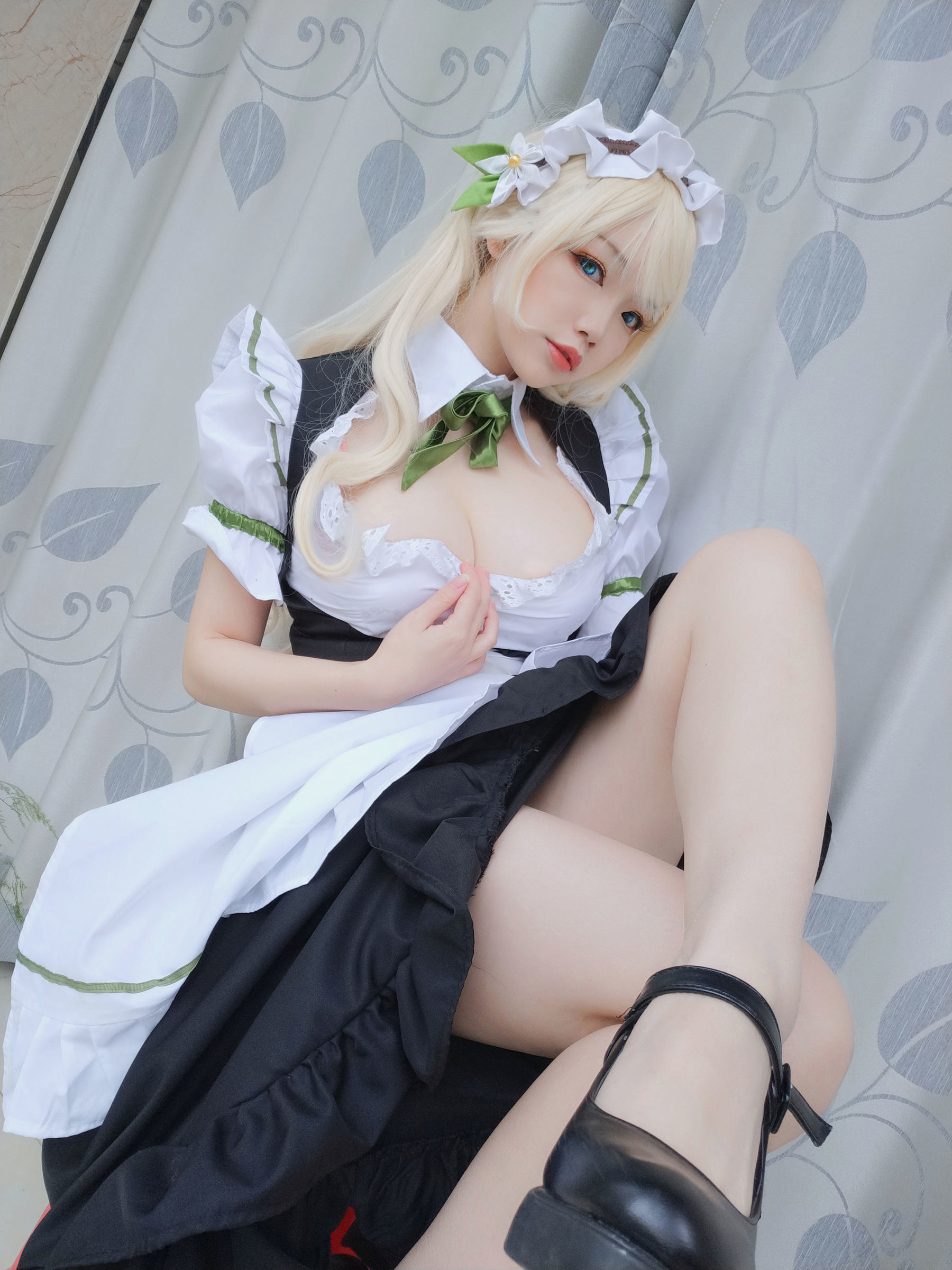 Internet Celebrity Cosplayer Photobook] Anime Blogger Xue Qing Astra - Maid