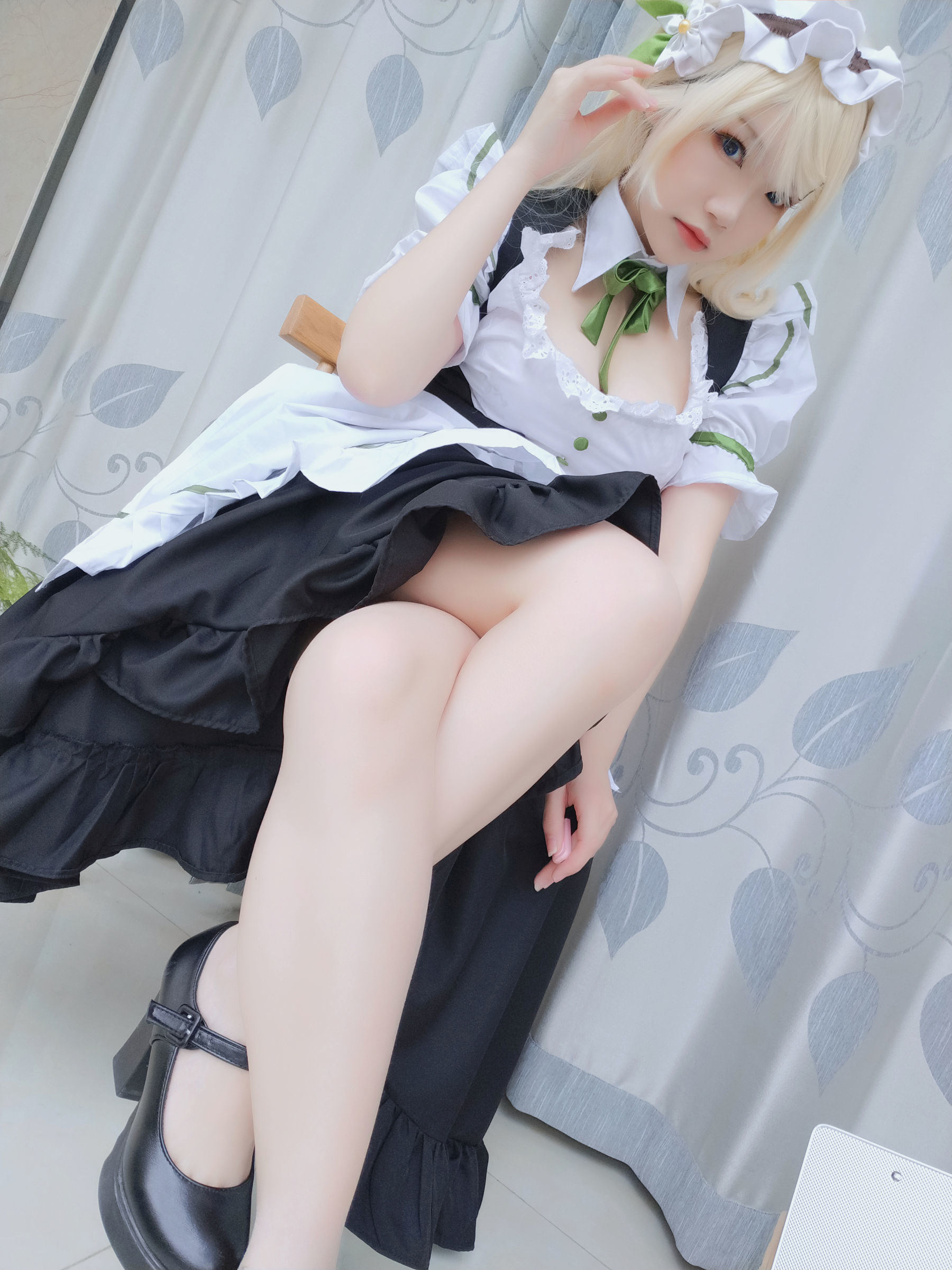 Internet Celebrity Cosplayer Photobook] Anime Blogger Xue Qing Astra - Maid