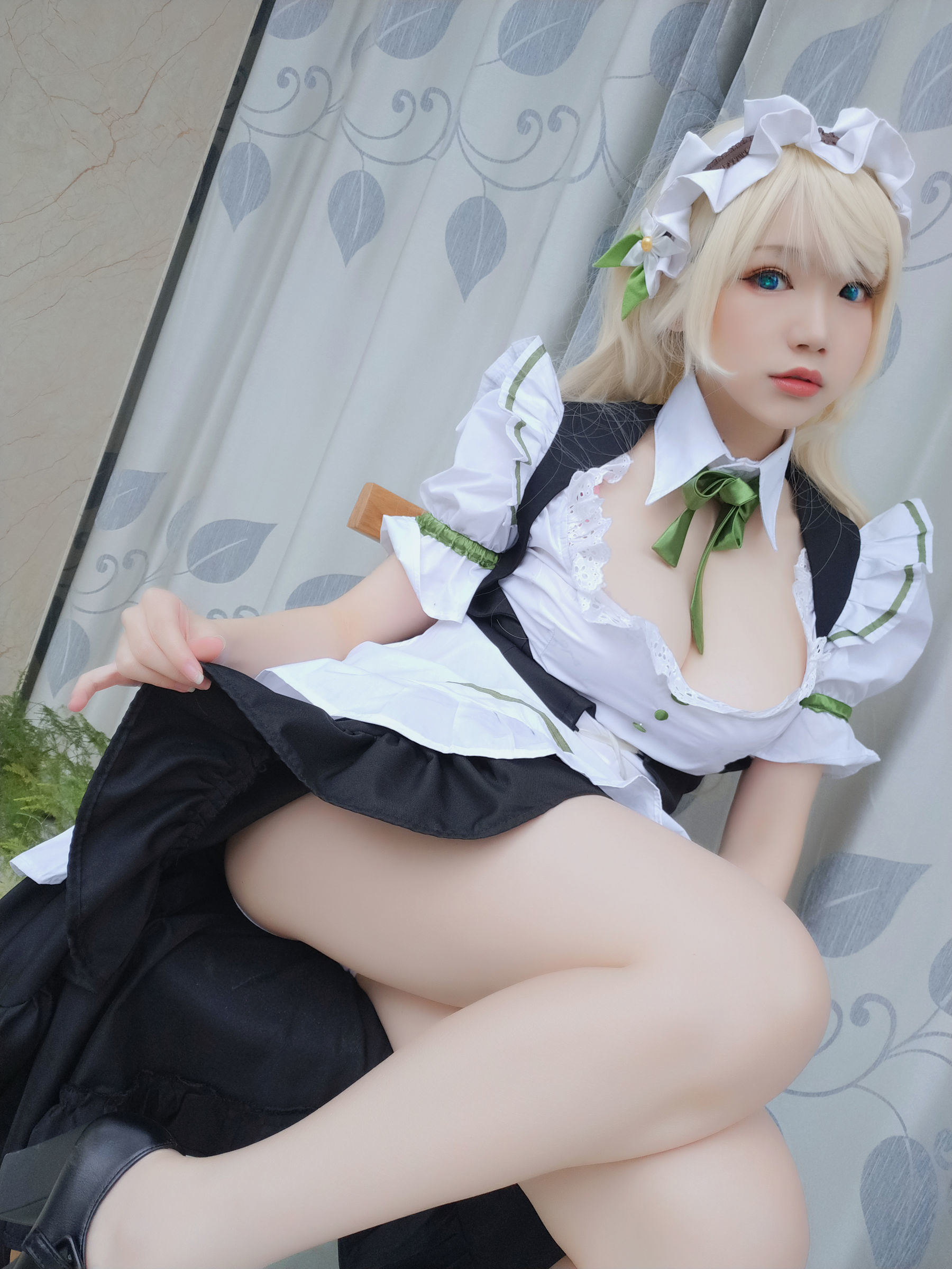 Internet Celebrity Cosplayer Photobook] Anime Blogger Xue Qing Astra - Maid