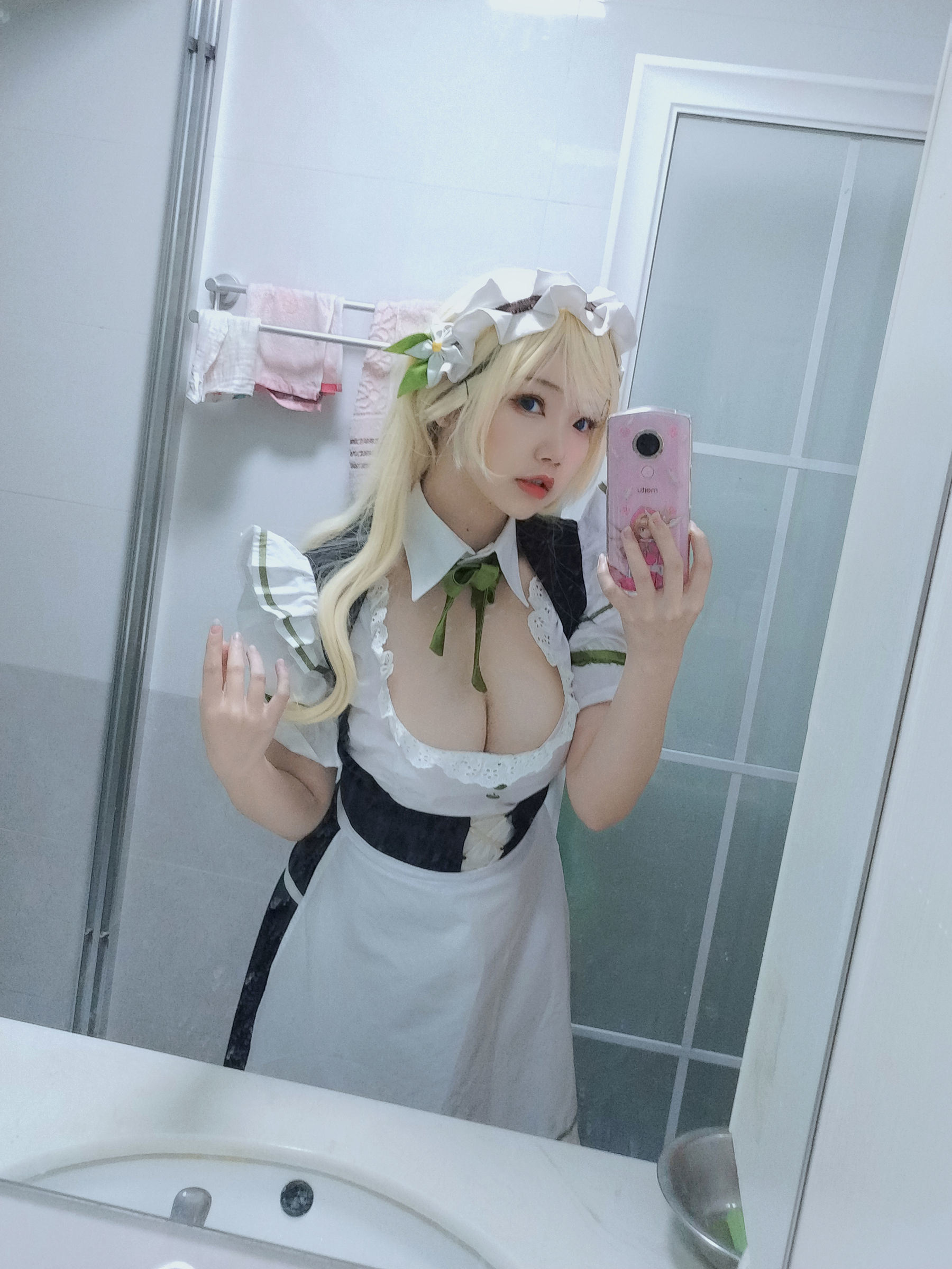 Internet Celebrity Cosplayer Photobook] Anime Blogger Xue Qing Astra - Maid