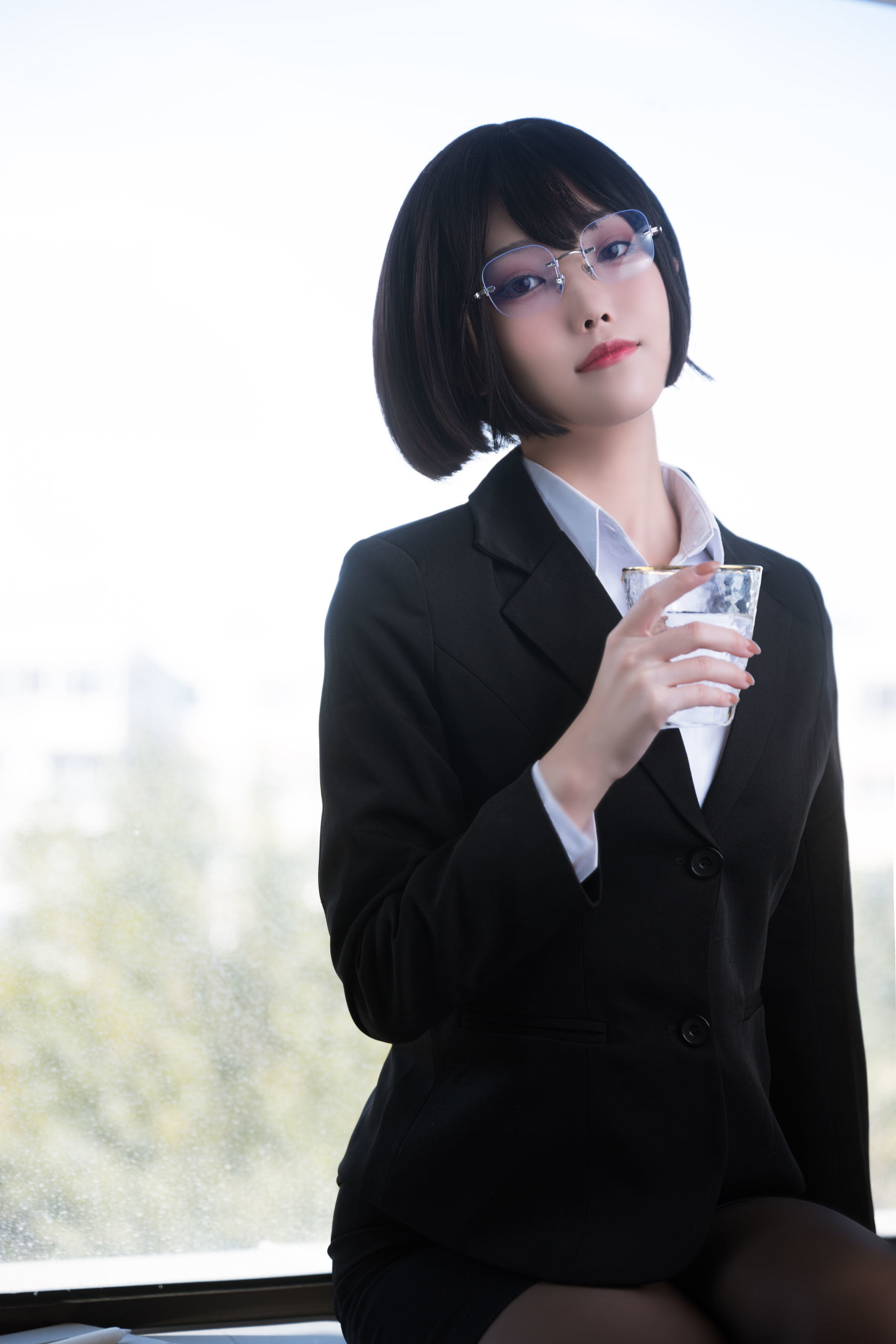 網紅COSER寫真] Cosplay汪知子 - 黑絲OL