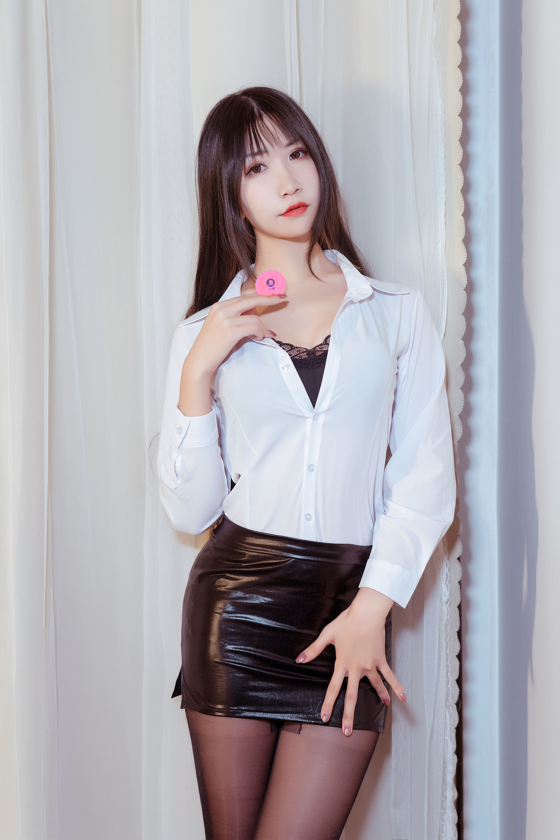 網紅 COSER 寫真] 動漫博主阮邑_菲瑞 - 大象 OL