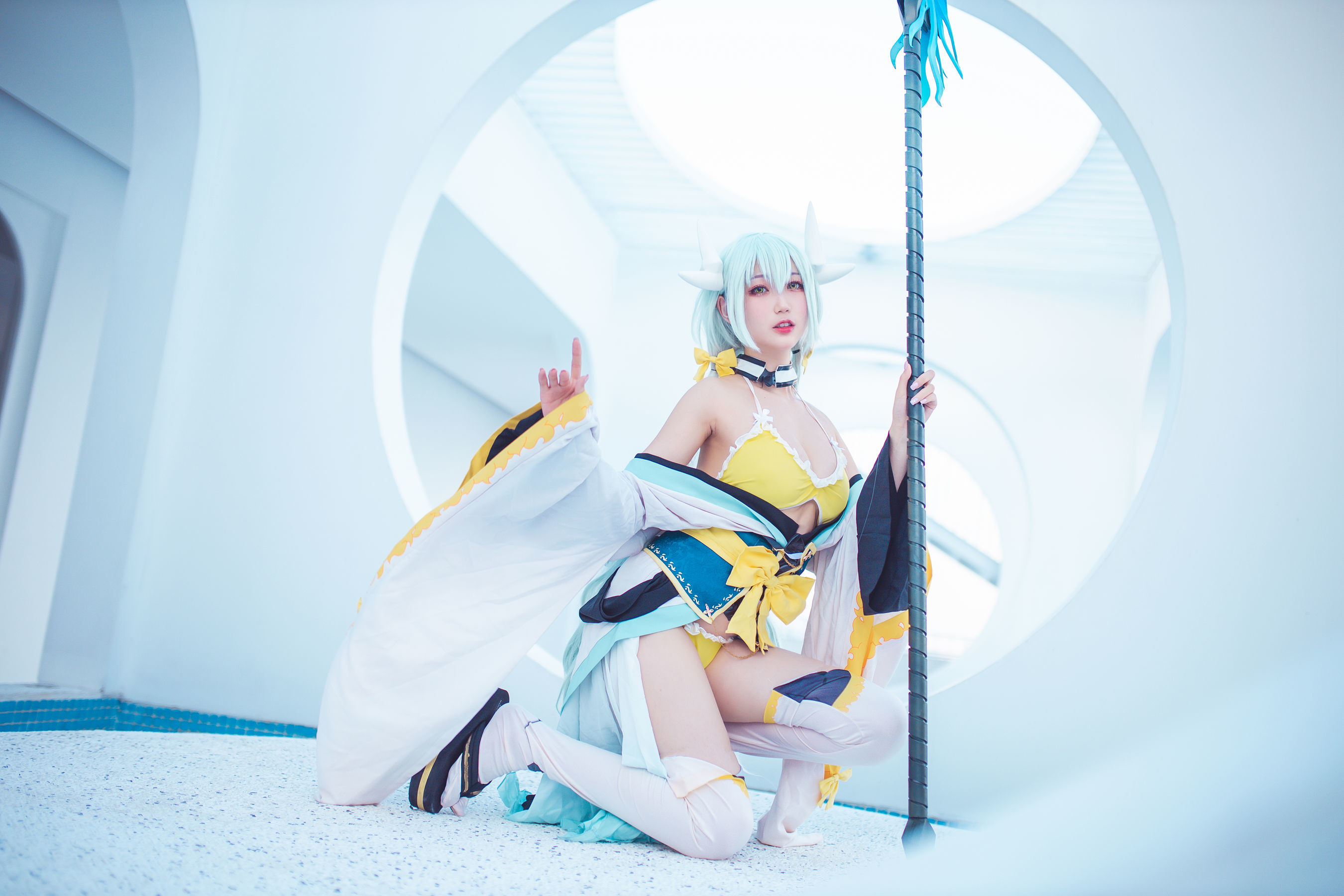 Internet Celebrity Cosplayer Photobook] Zhou Ji is a Cute Bunny - Qing Ji