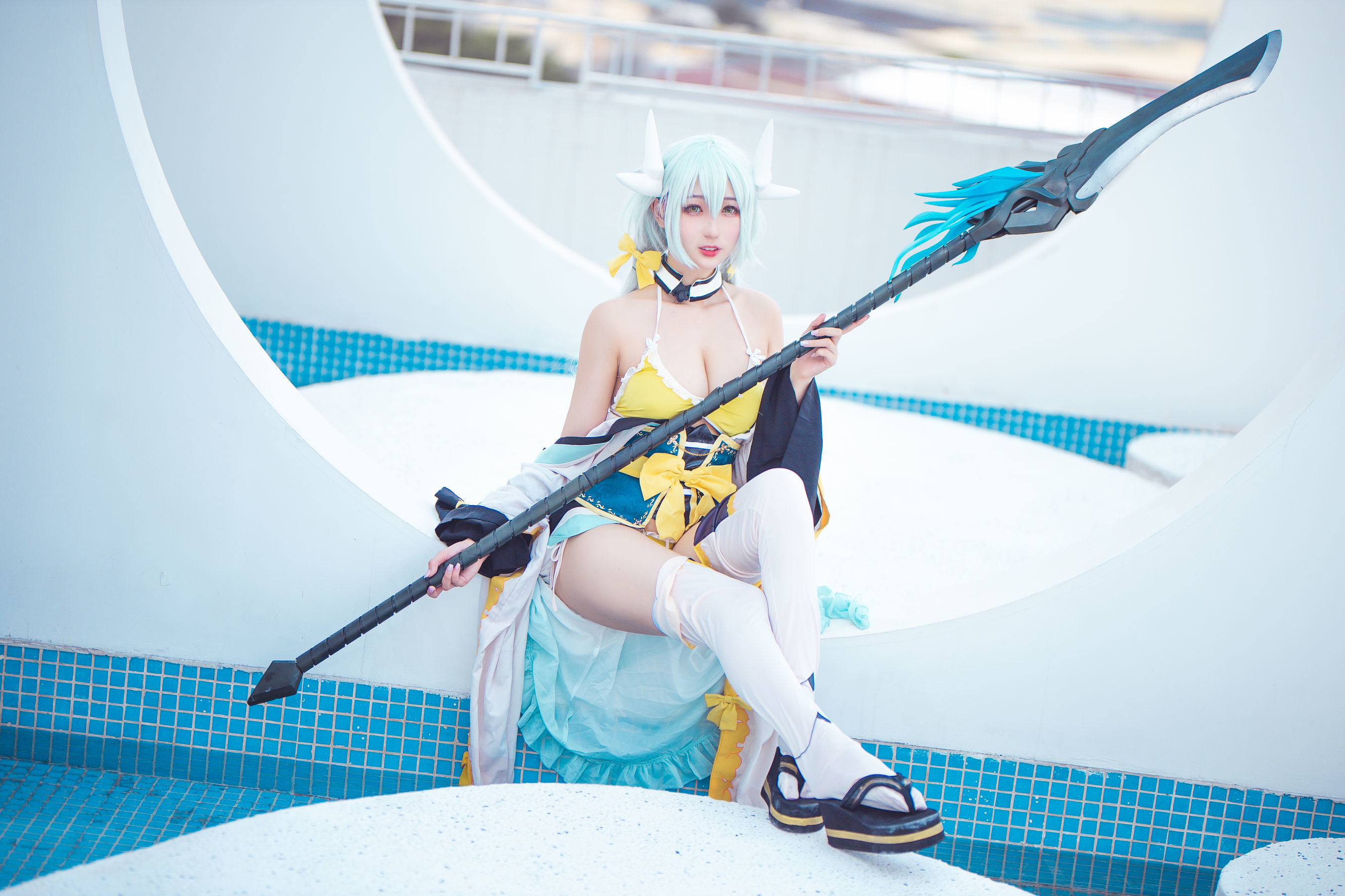 Internet Celebrity Cosplayer Photobook] Zhou Ji is a Cute Bunny - Qing Ji