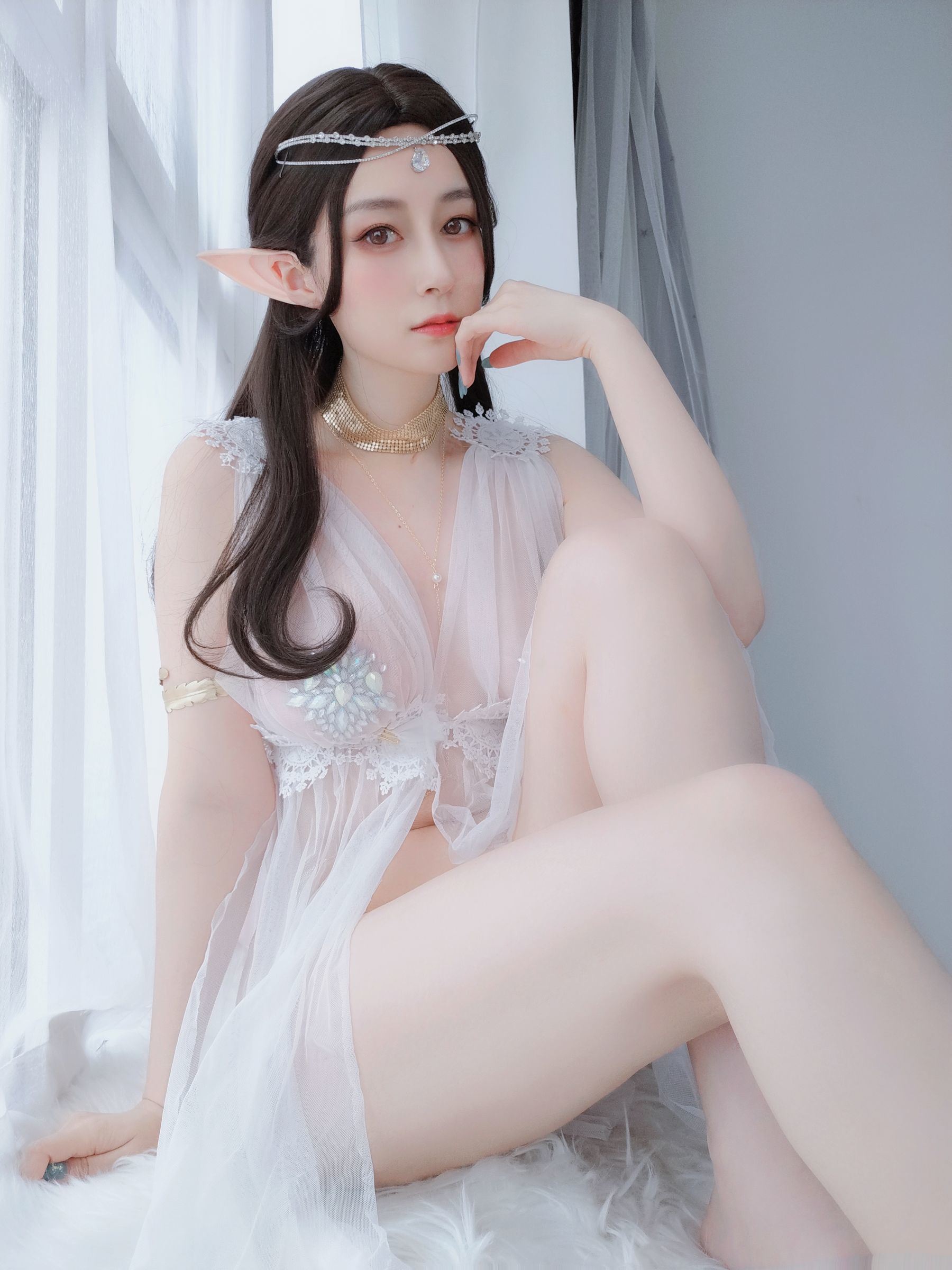 網紅COSER寫真] Coser小姐姐白銀 - 精靈寶石內衣