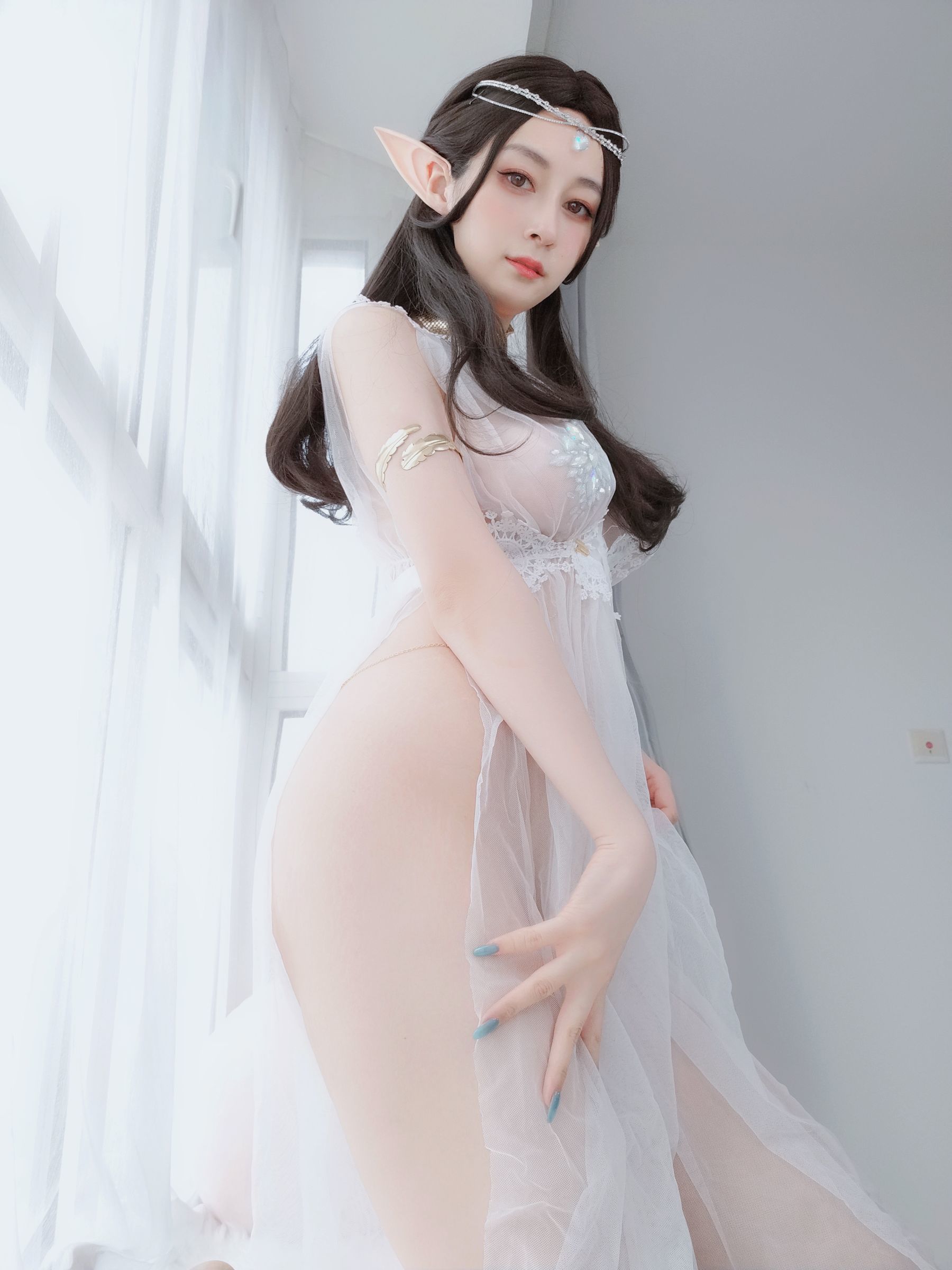 網紅COSER寫真] Coser小姐姐白銀 - 精靈寶石內衣