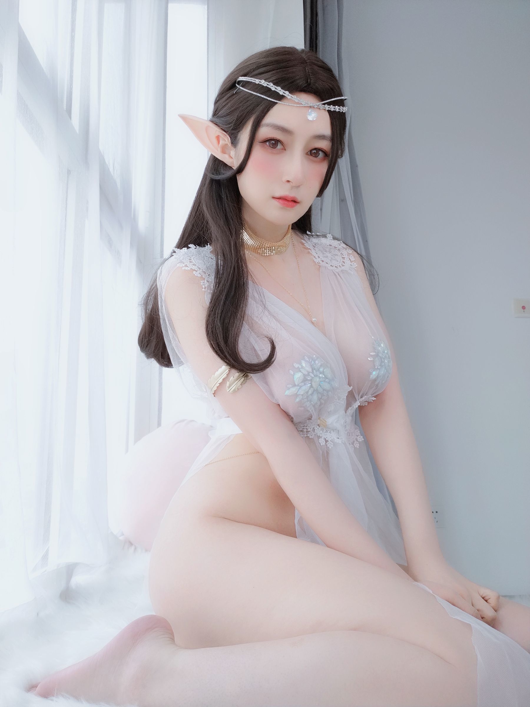 Ảnh Coser Ngôi sao mạng] Coser Cô Bé Bạc - Đồ lót Tiên nữ Gemstone