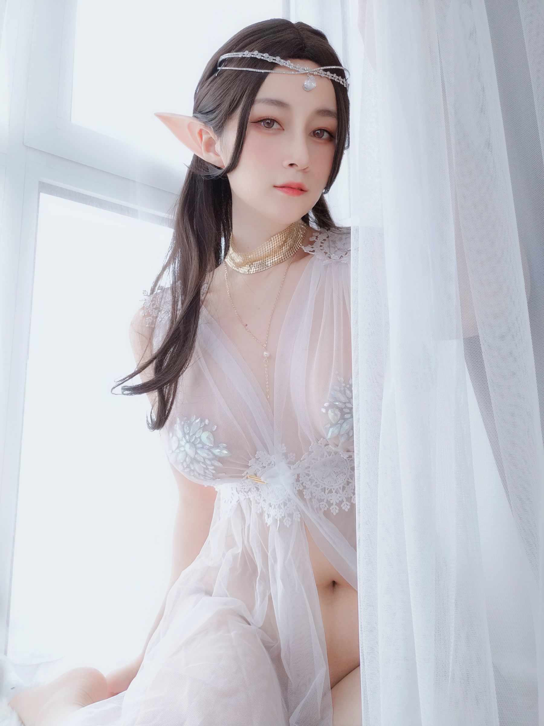 Ảnh Coser Ngôi sao mạng] Coser Cô Bé Bạc - Đồ lót Tiên nữ Gemstone