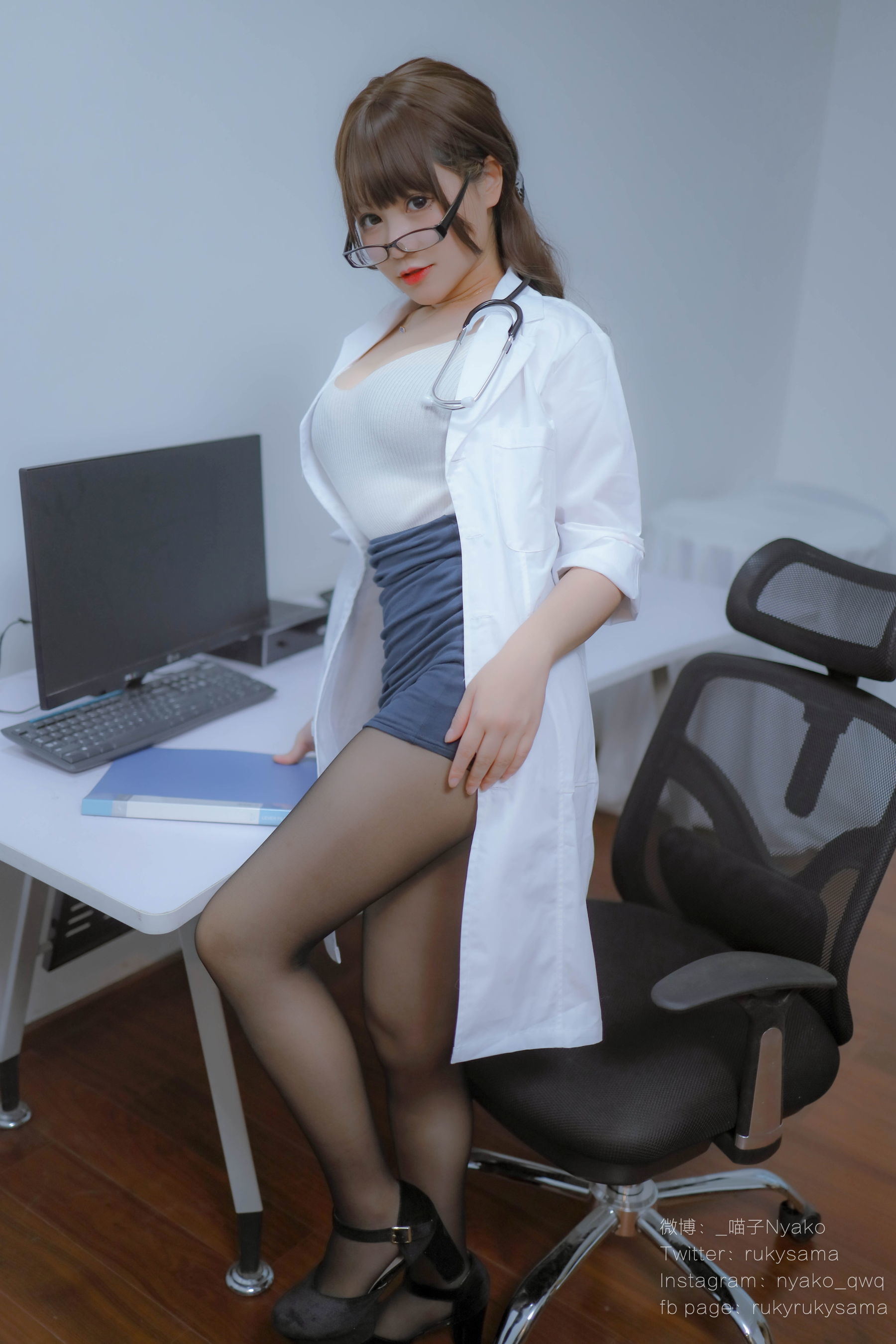 Internet Celebrity Coser Photo] Cute Girl Nyako Meowzi - Secret Sick Building
