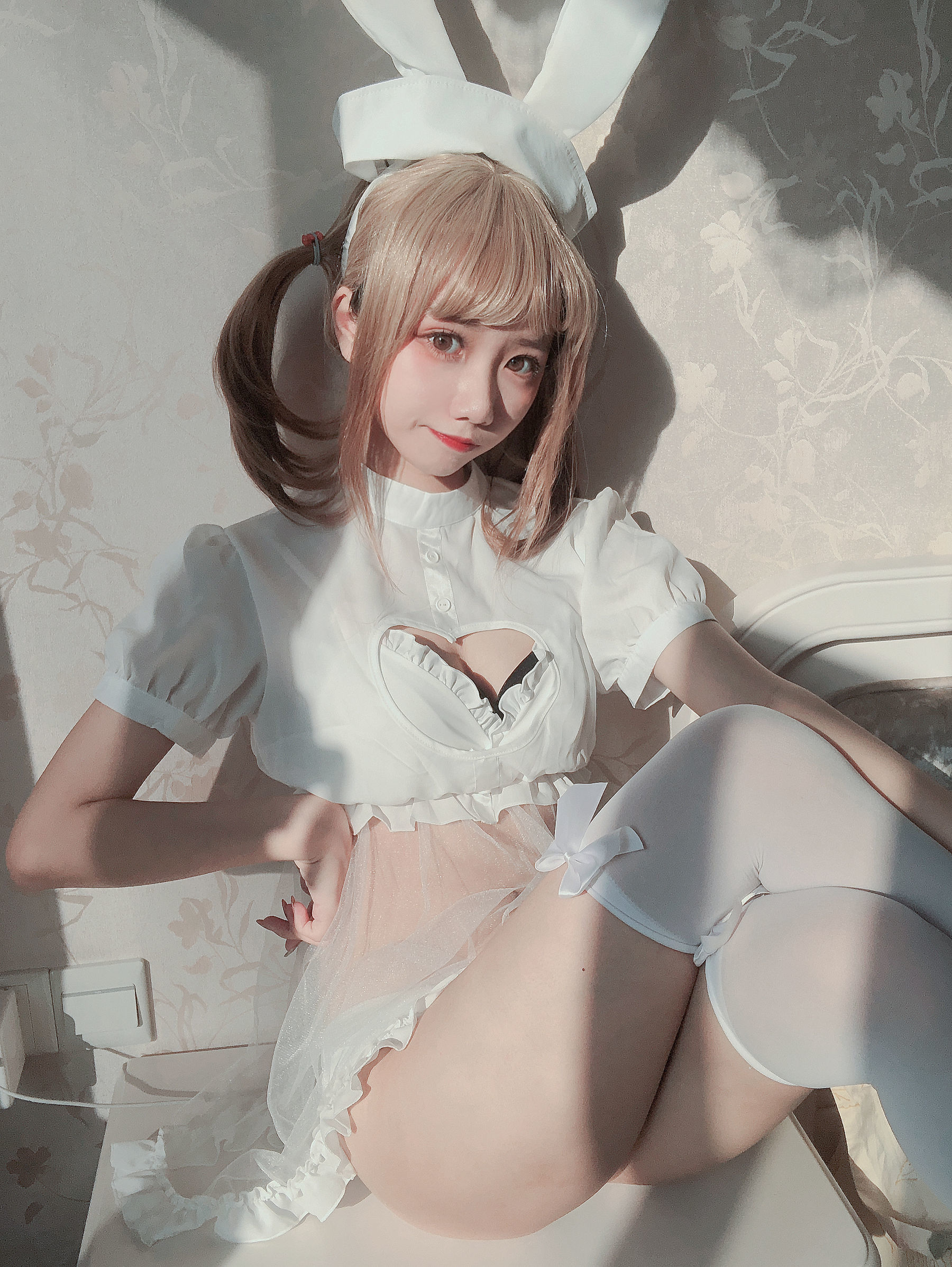 網紅COSER寫真] 動漫博主果咩醬w - 兔兔護士