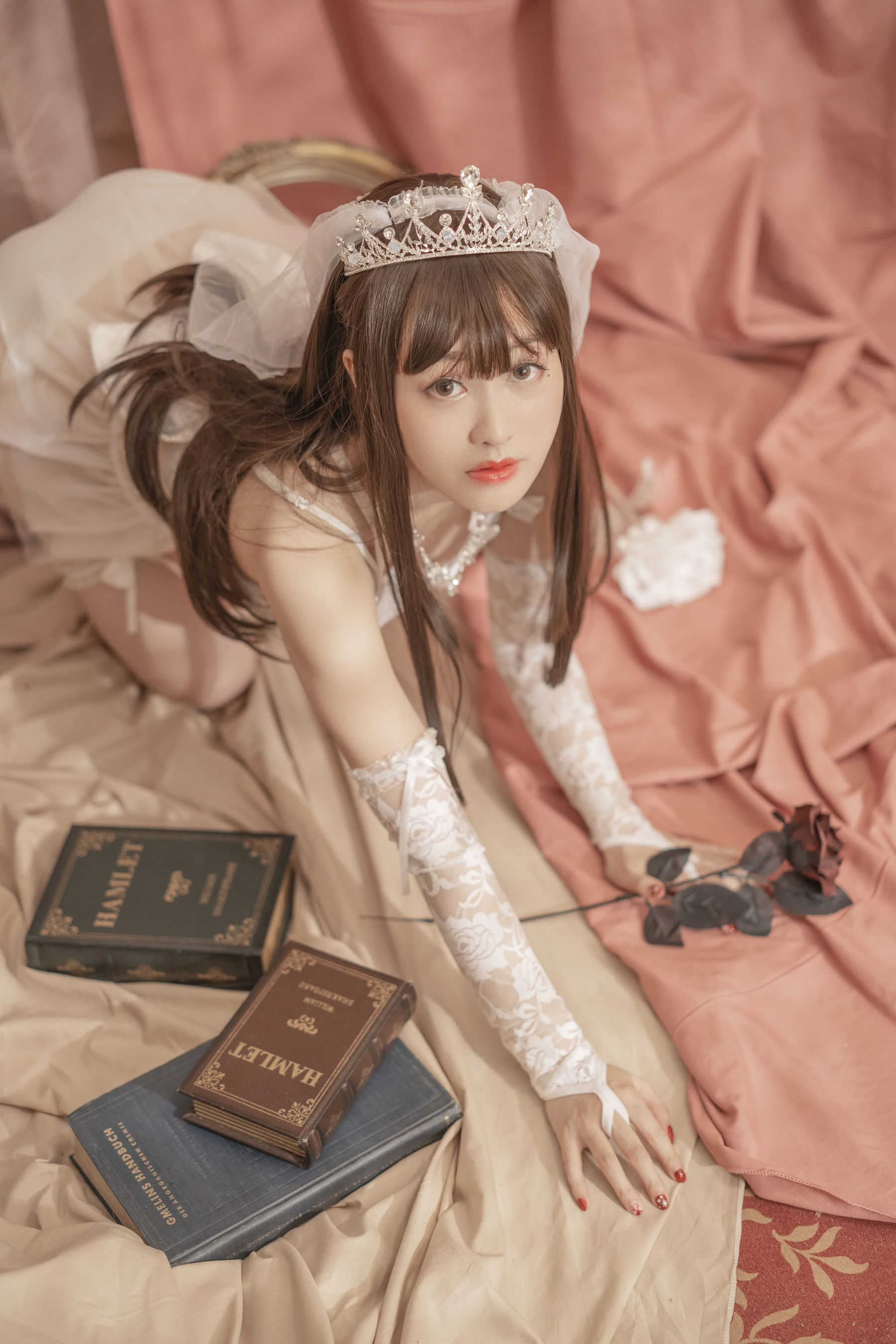 網紅COSER寫真] 動漫博主脫尾巴水樹 - 婚紗