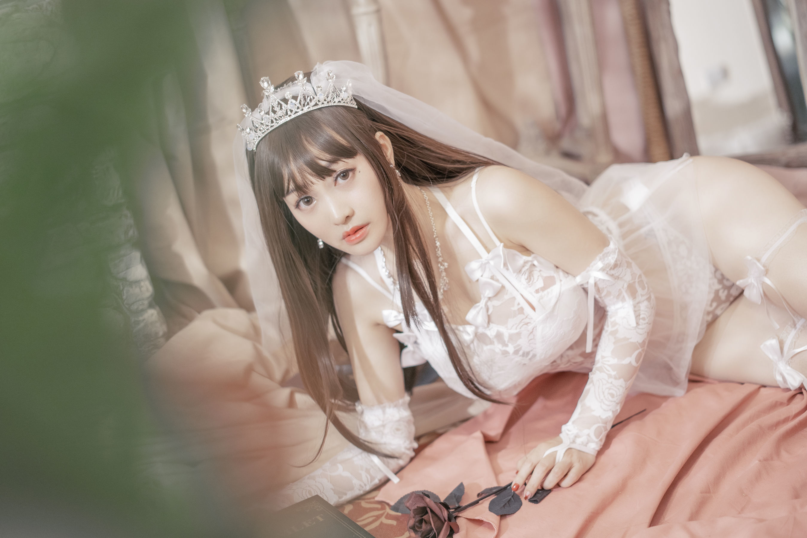 網紅COSER寫真] 動漫博主脫尾巴水樹 - 婚紗