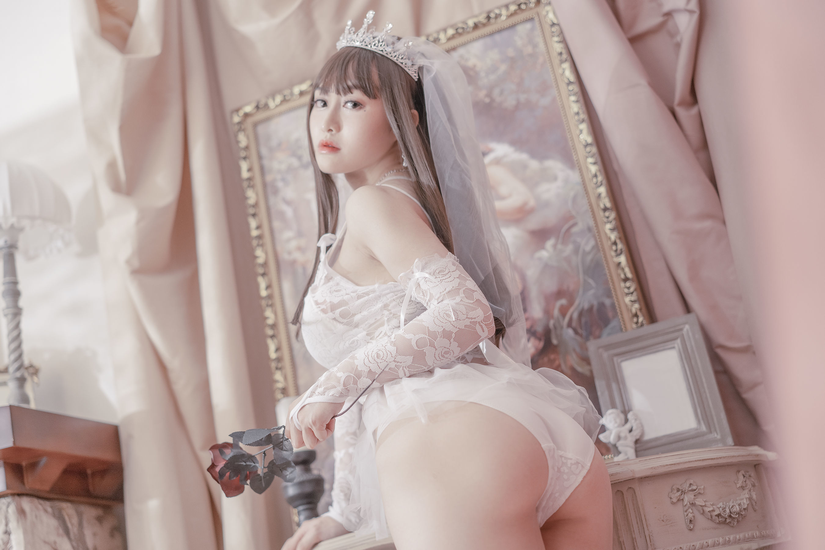 Internet Celebrity Coser Photobook] Anime Blogger Mizuki Removing Tail - Wedding Dress