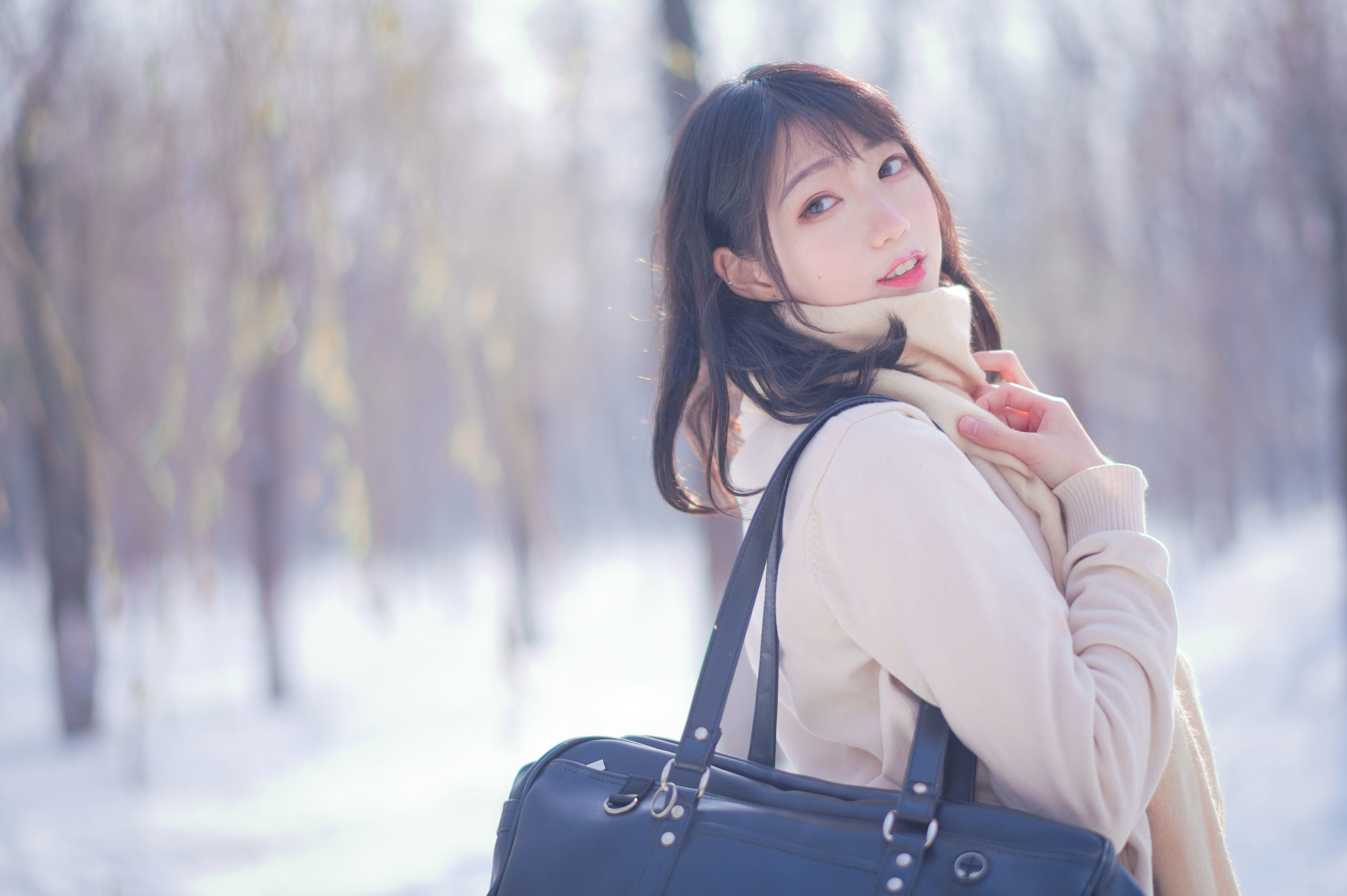 網紅COSER寫真] 周嘰是可愛兔兔 - 雪景JK