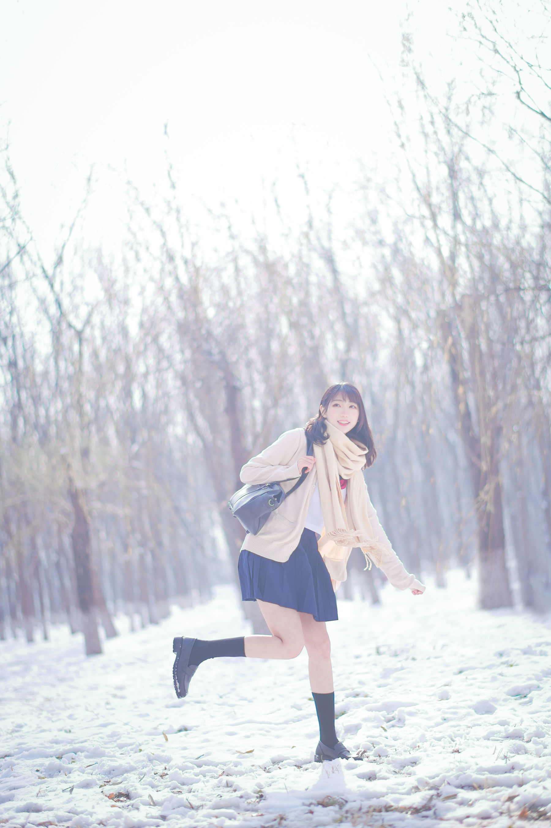 網紅COSER寫真] 周嘰是可愛兔兔 - 雪景JK