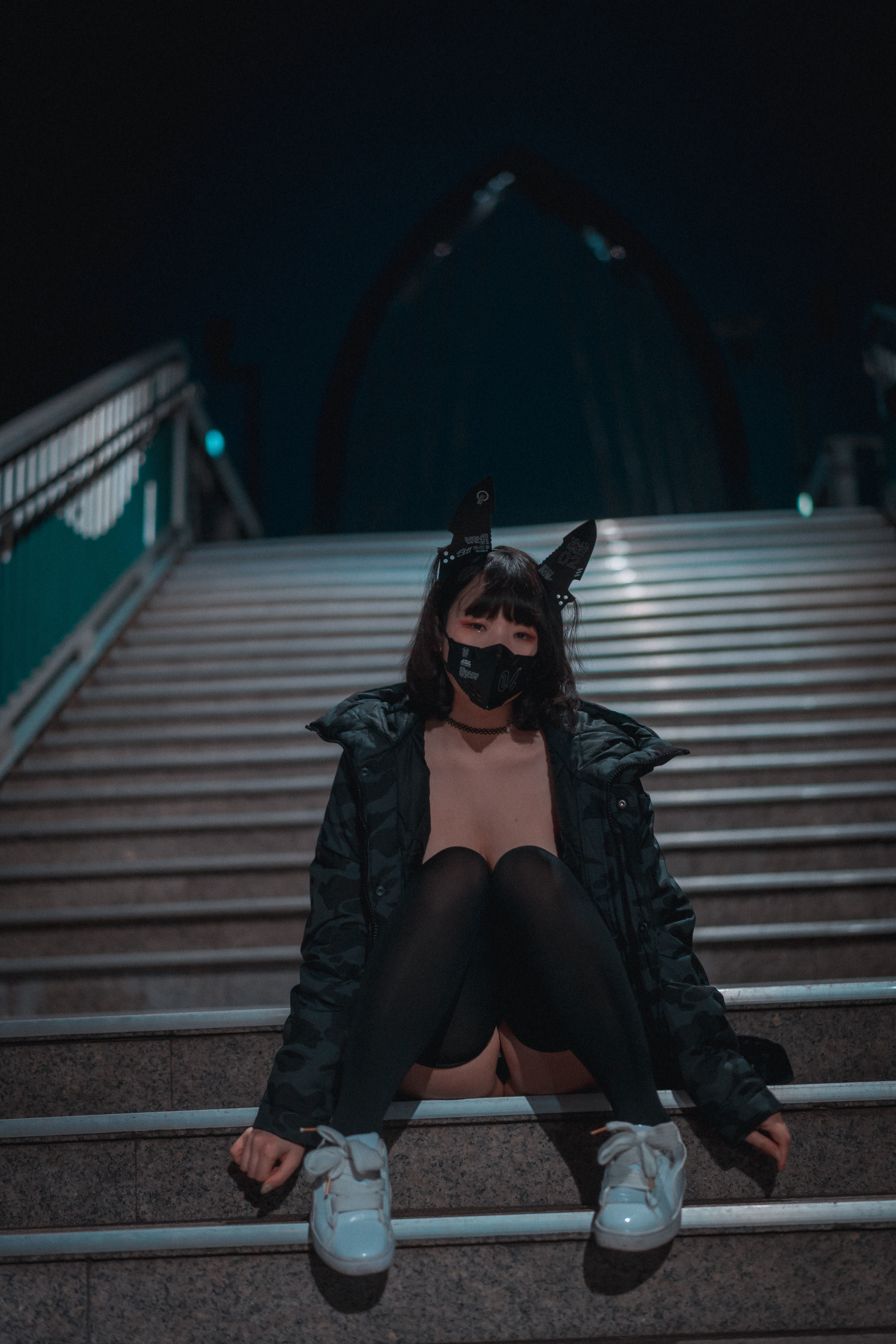ジャワ] ミンミ - ルディ 真夜中の狼 写真セット