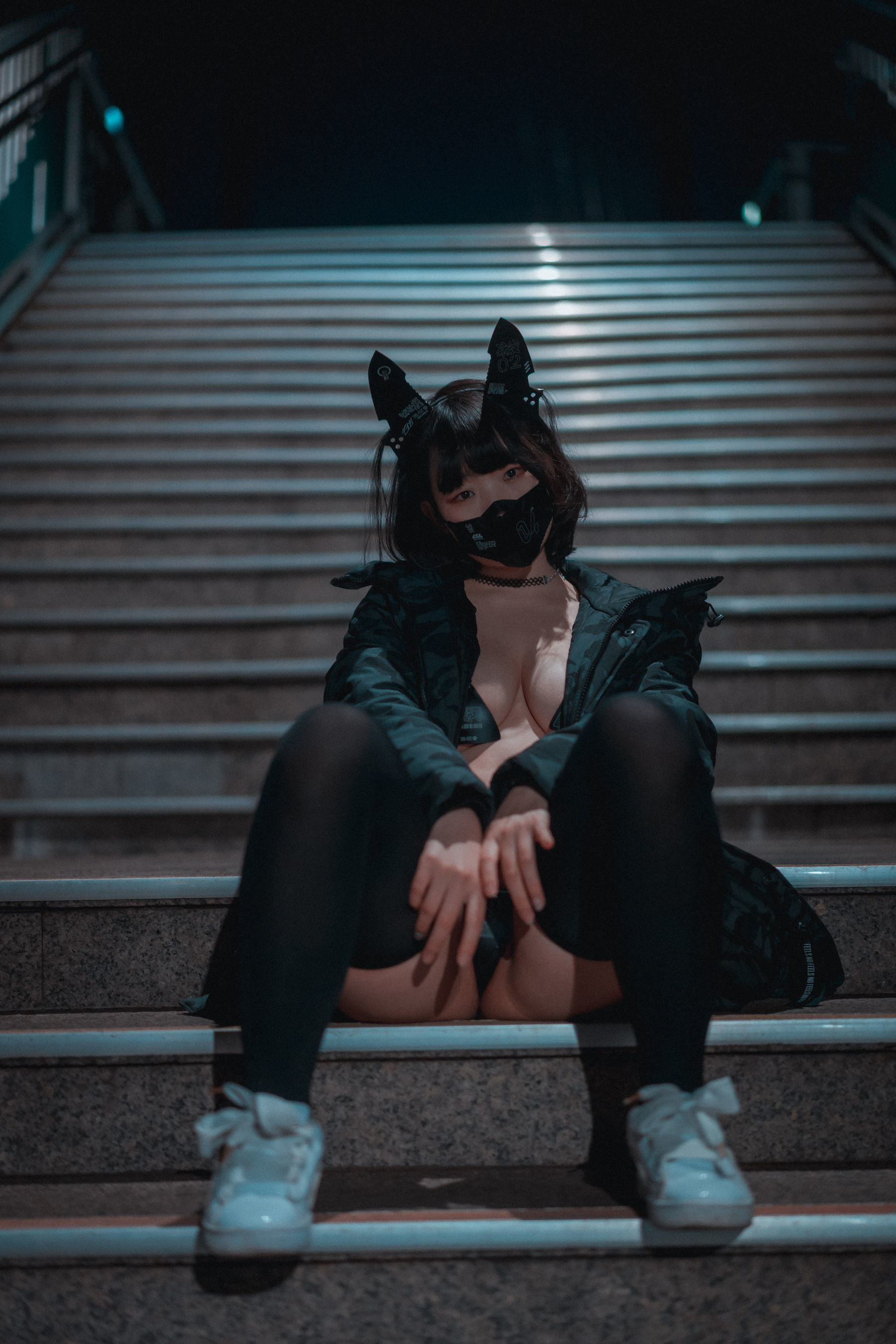 ジャワ] ミンミ - ルディ 真夜中の狼 写真セット